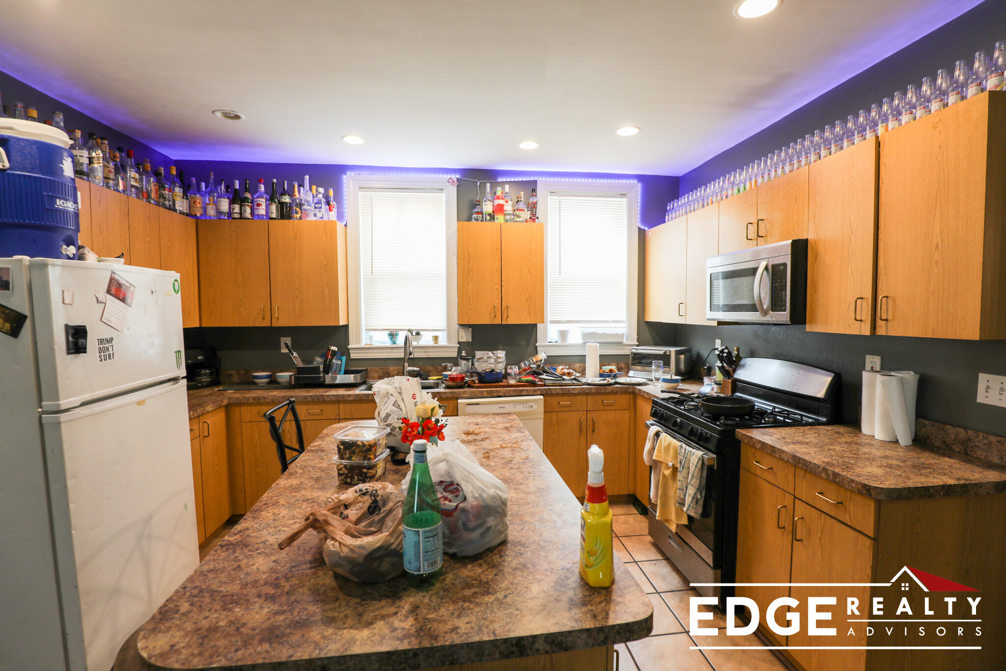 6 bed, 3 bath apartment for rent at 19 Farrington Ave Unit 1, Allston — photo 2 of 12