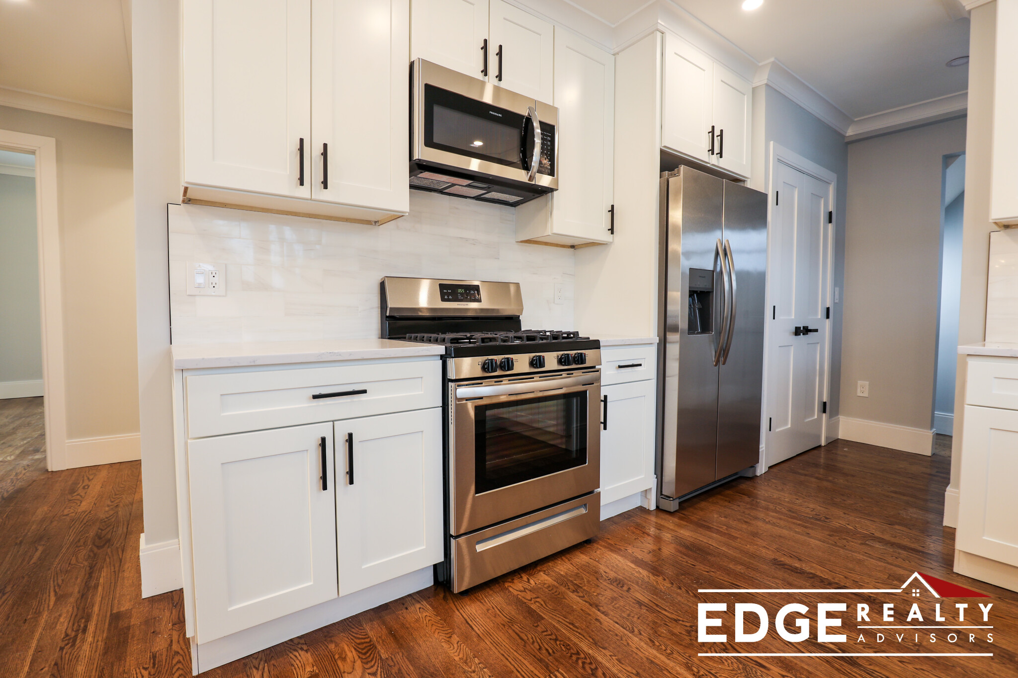 4 bed, 2 bath apartment for rent at 78 Calvary St Unit 1, Waltham — photo 4 of 17
