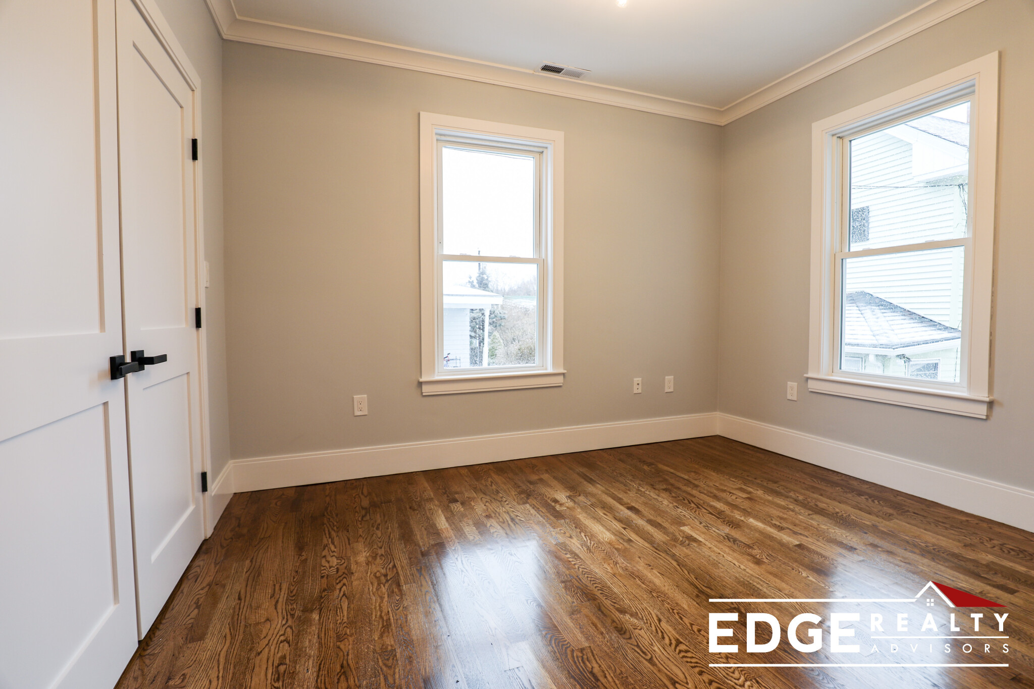 4 bed, 2 bath apartment for rent at 78 Calvary St Unit 1, Waltham — photo 12 of 17