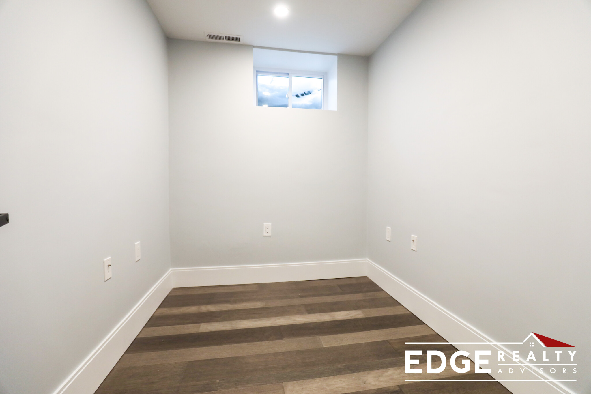 4 bed, 2 bath apartment for rent at 78 Calvary St Unit 1, Waltham — photo 17 of 17