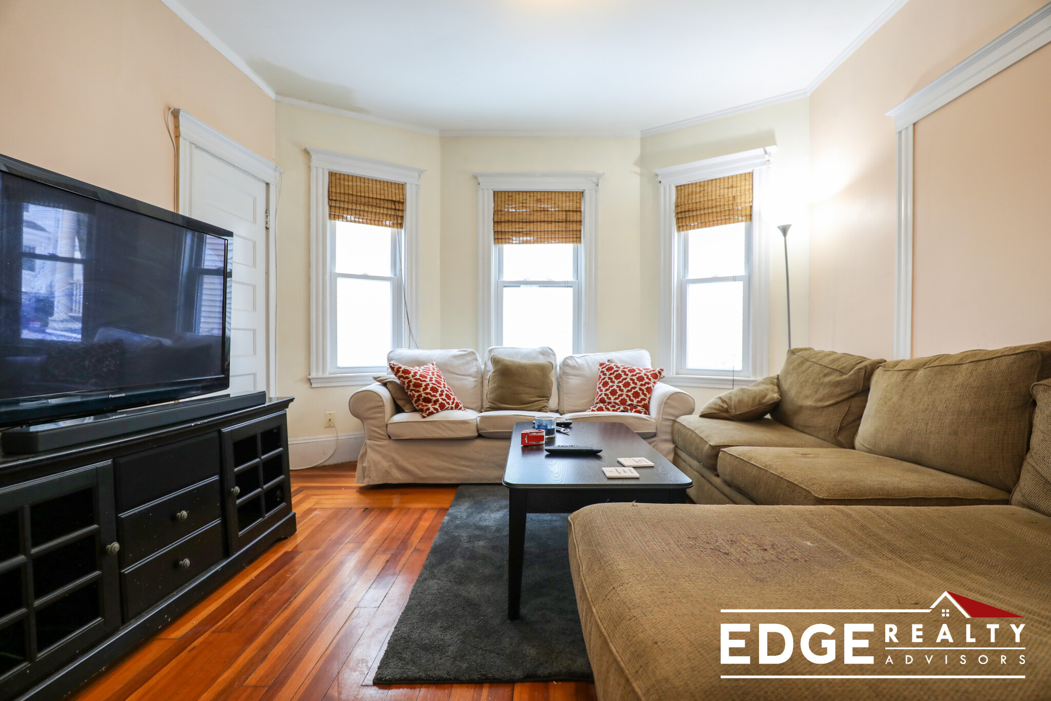 3 bed, 1 bath apartment for rent at 50 Donnybrook Rd Unit 1, Brighton — photo 5 of 12