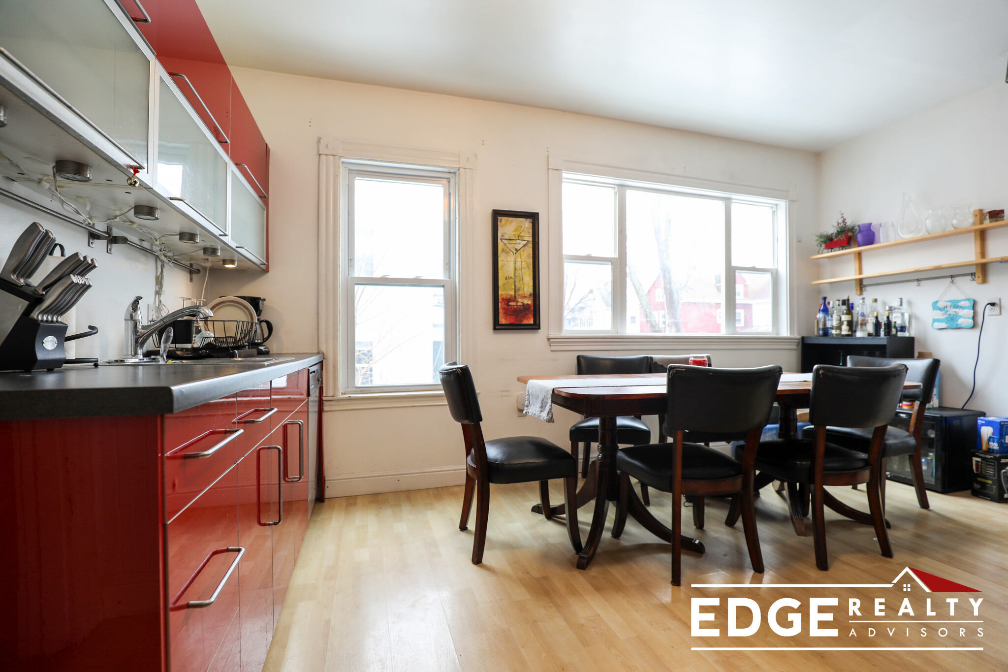 3 bed, 1 bath apartment for rent at 50 Donnybrook Rd Unit 1, Brighton — photo 2 of 12