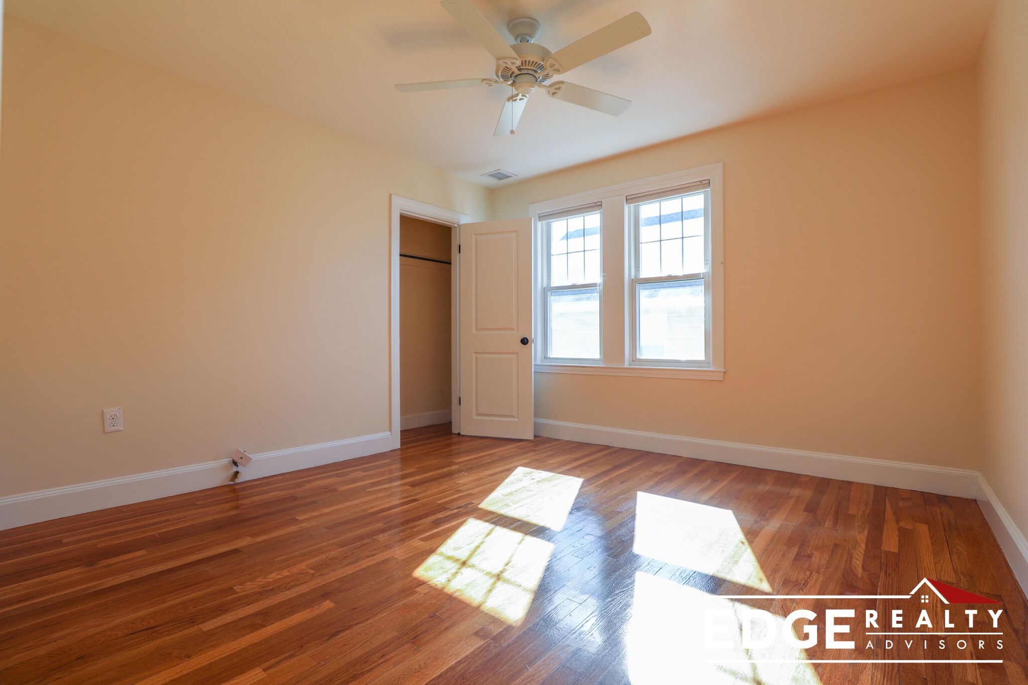 3 bed, 1 bath apartment for rent at 44 Waverley Ave Unit 1, Watertown — photo 6 of 11