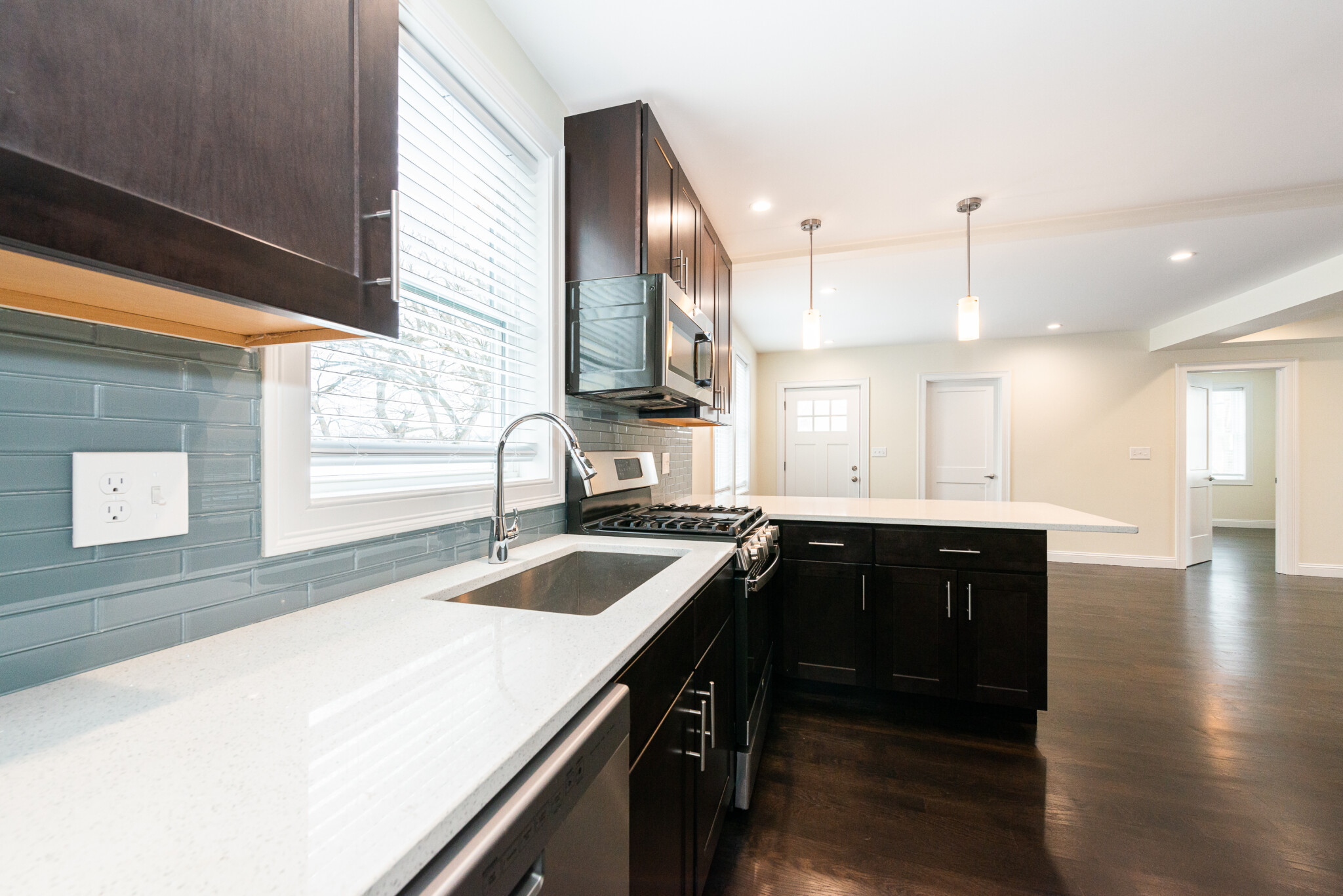 4 bed, 4+ bath apartment for rent at 14 Marion St Unit 2, Medford — photo 9 of 15