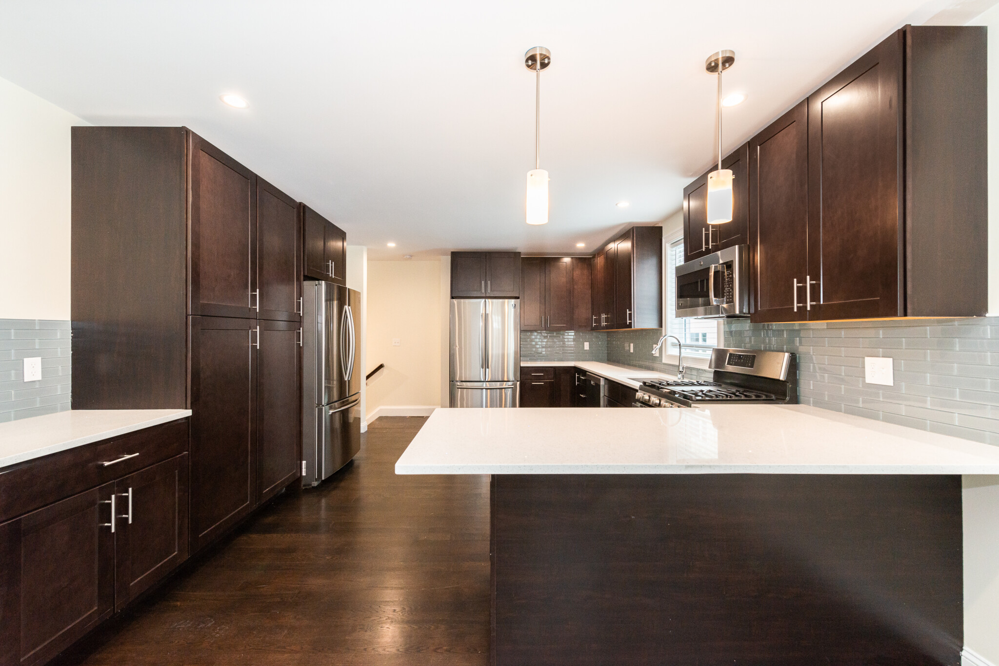 4 bed, 4+ bath apartment for rent at 14 Marion St Unit 2, Medford — photo 3 of 15