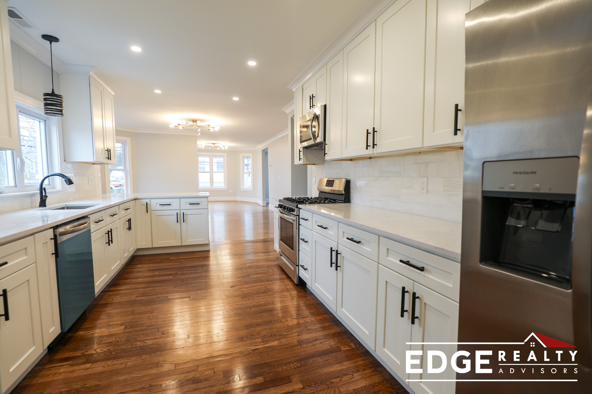 4 bed, 3 bath apartment for rent at 66 Calvary St, Waltham