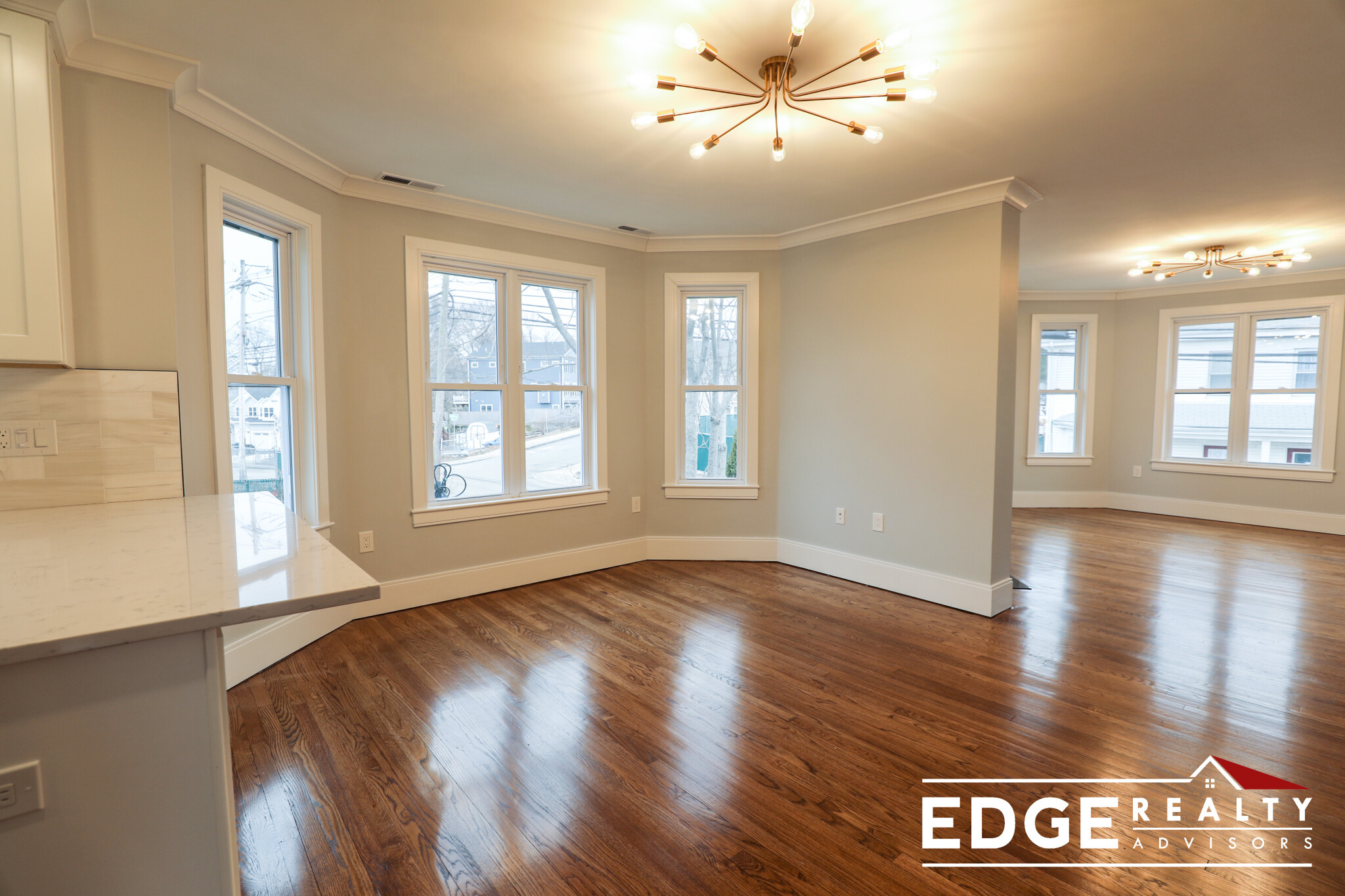 4 bed, 3 bath apartment for rent at 66 Calvary St, Waltham — photo 4 of 16