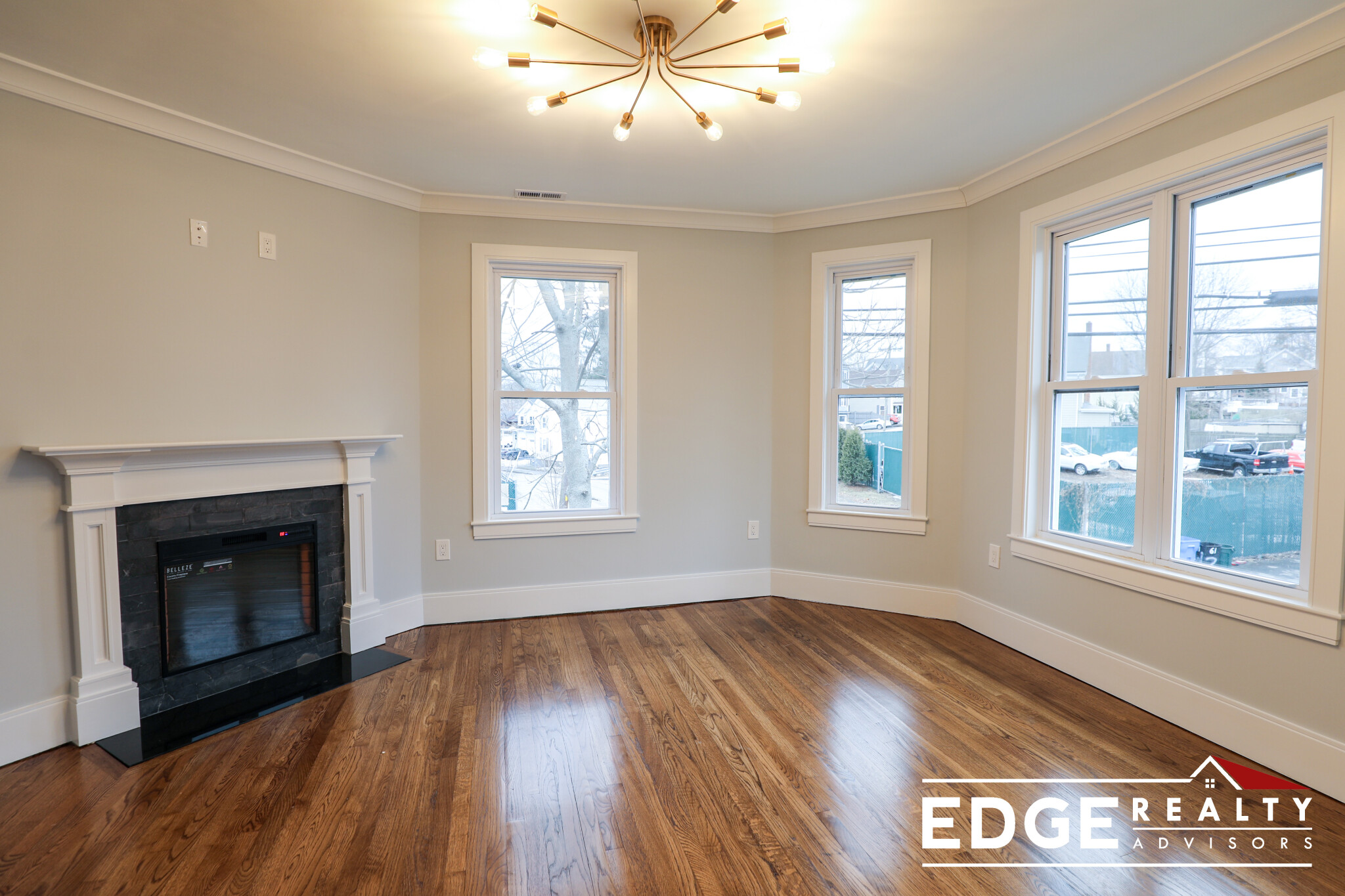 4 bed, 3 bath apartment for rent at 66 Calvary St, Waltham — photo 5 of 16
