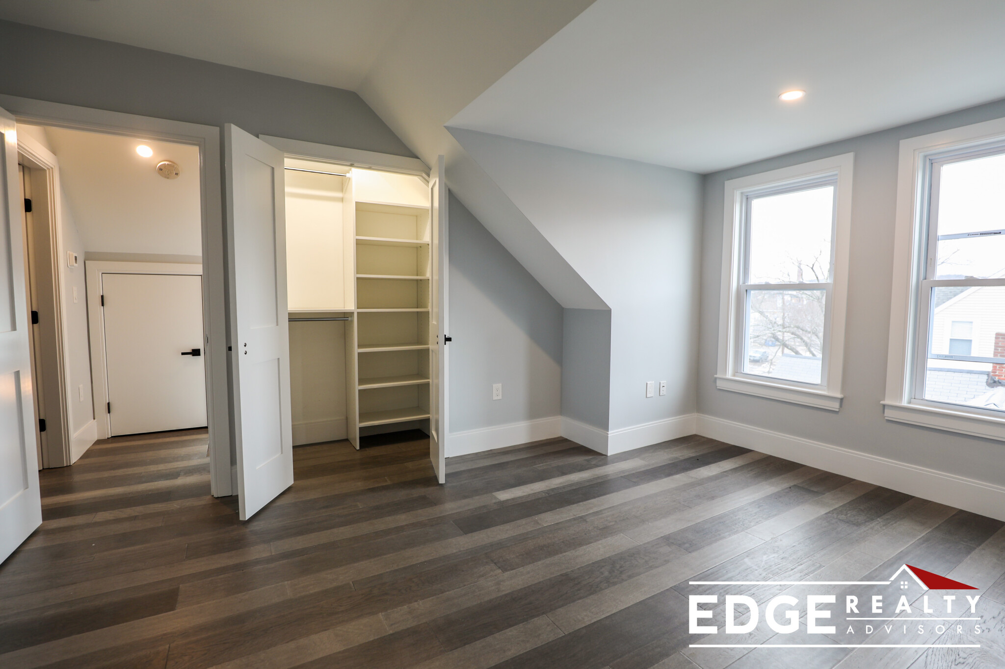 4 bed, 3 bath apartment for rent at 66 Calvary St, Waltham — photo 14 of 16