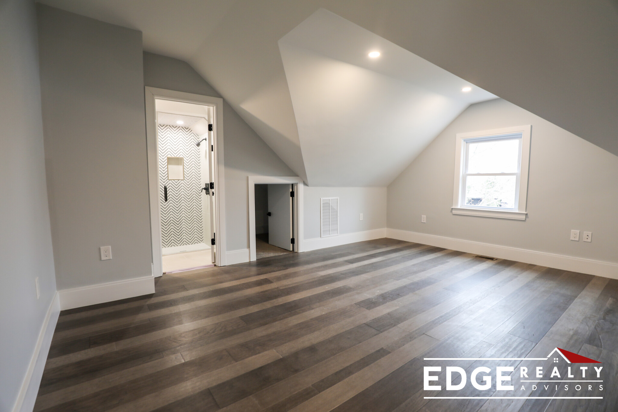 4 bed, 3 bath apartment for rent at 66 Calvary St, Waltham — photo 16 of 16
