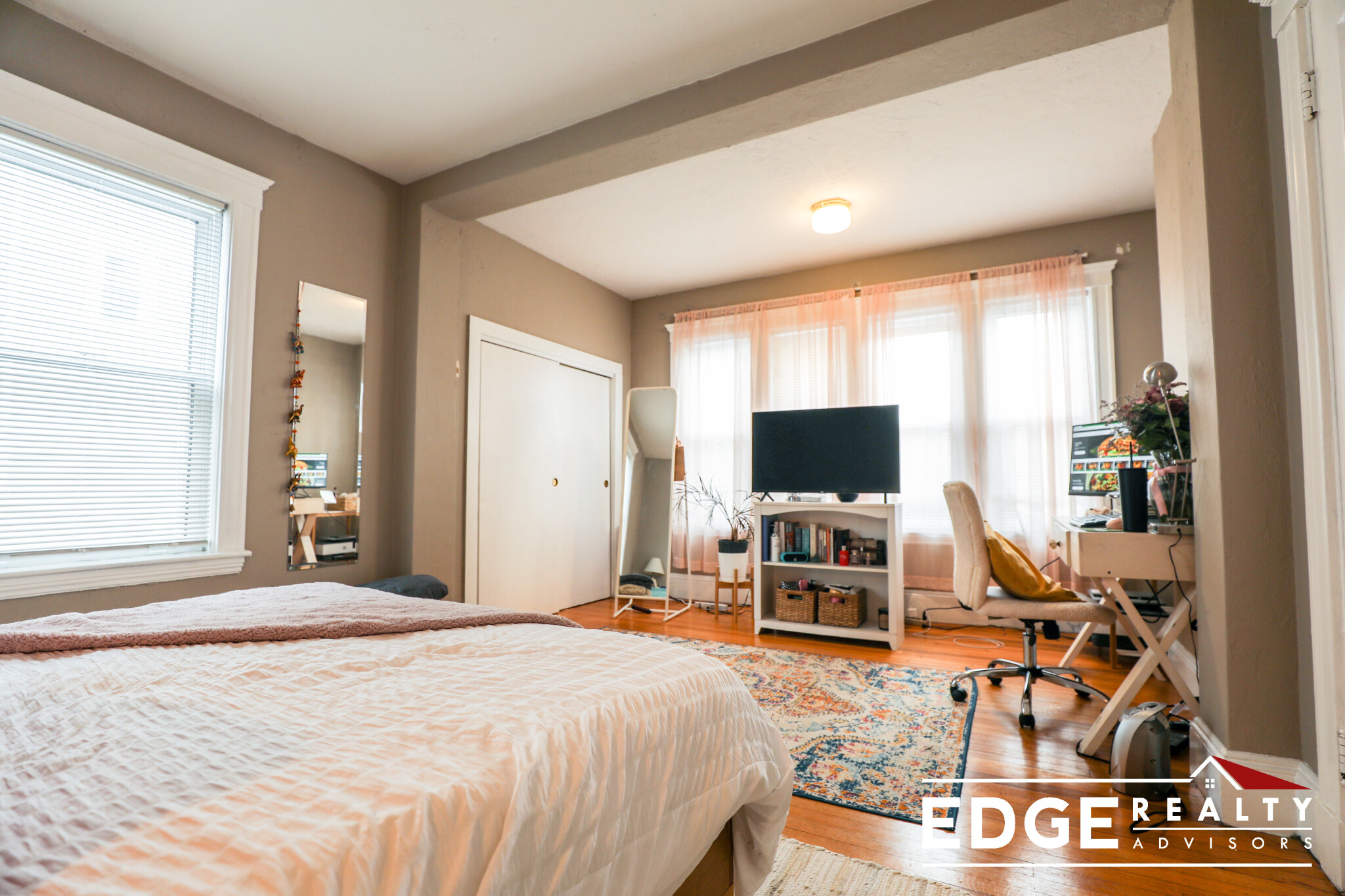 3 bed, 1 bath apartment for rent at 1 Boulevard Ter, Brighton — photo 6 of 11