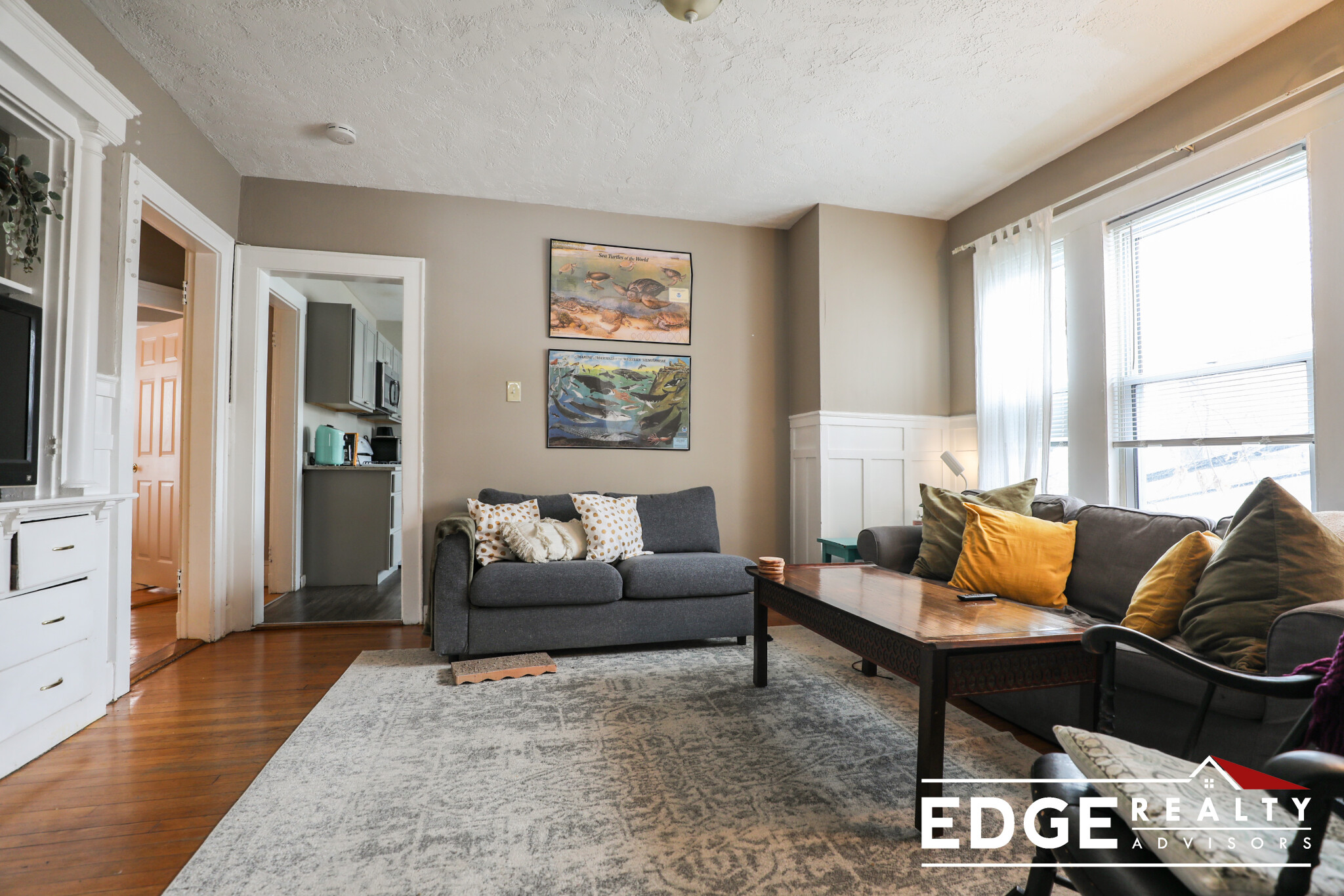 3 bed, 1 bath apartment for rent at 1 Boulevard Ter, Brighton — photo 4 of 11