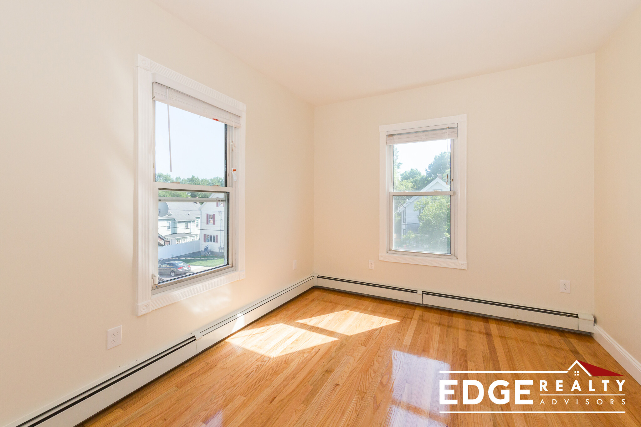 136 Monument St, Medford