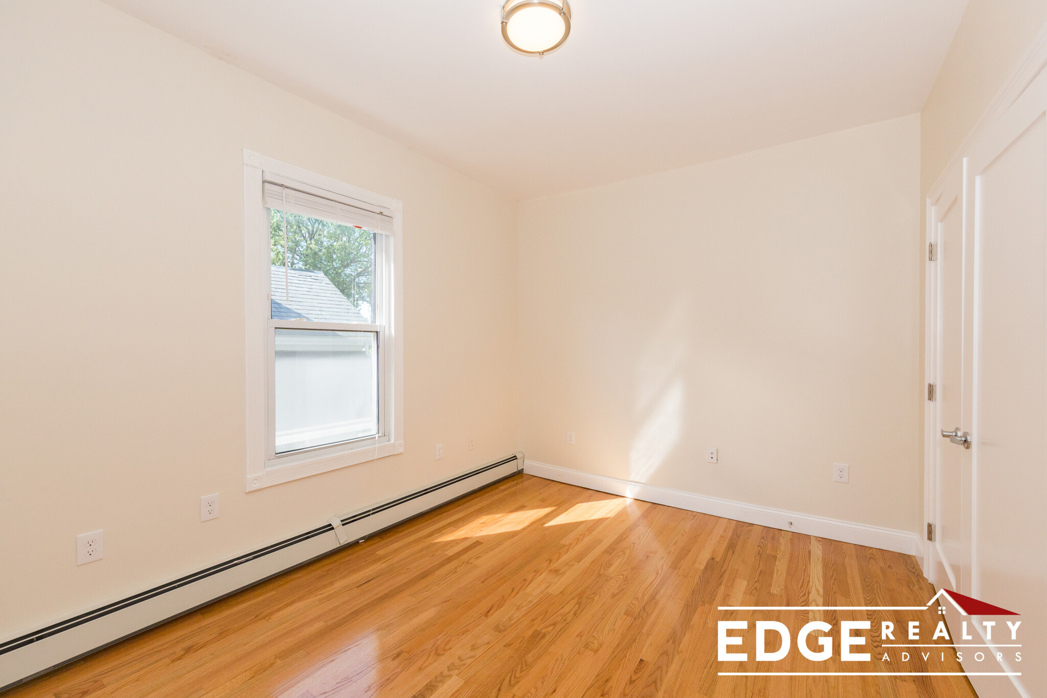 136 Monument St, Medford