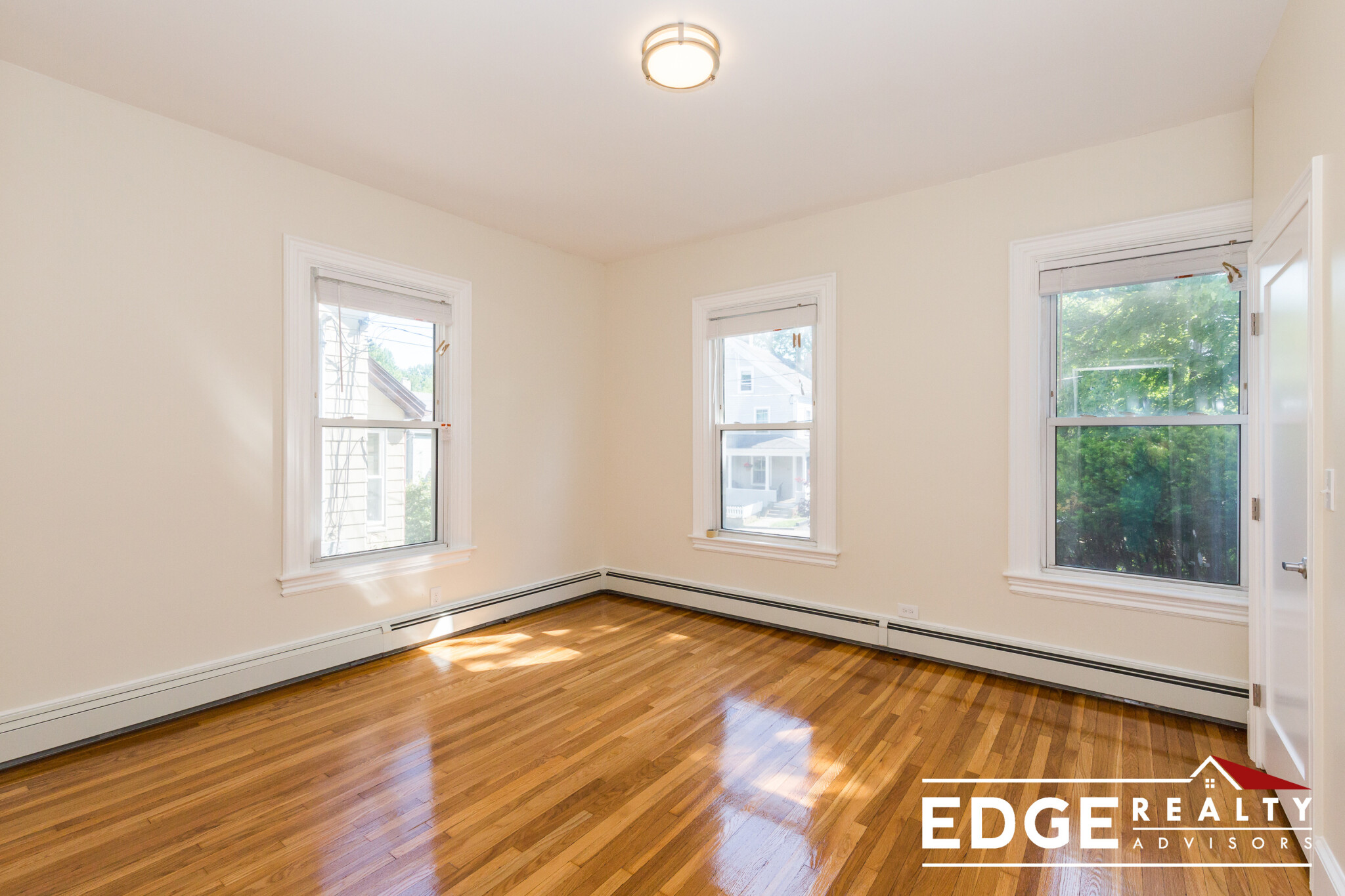 136 Monument St, Medford