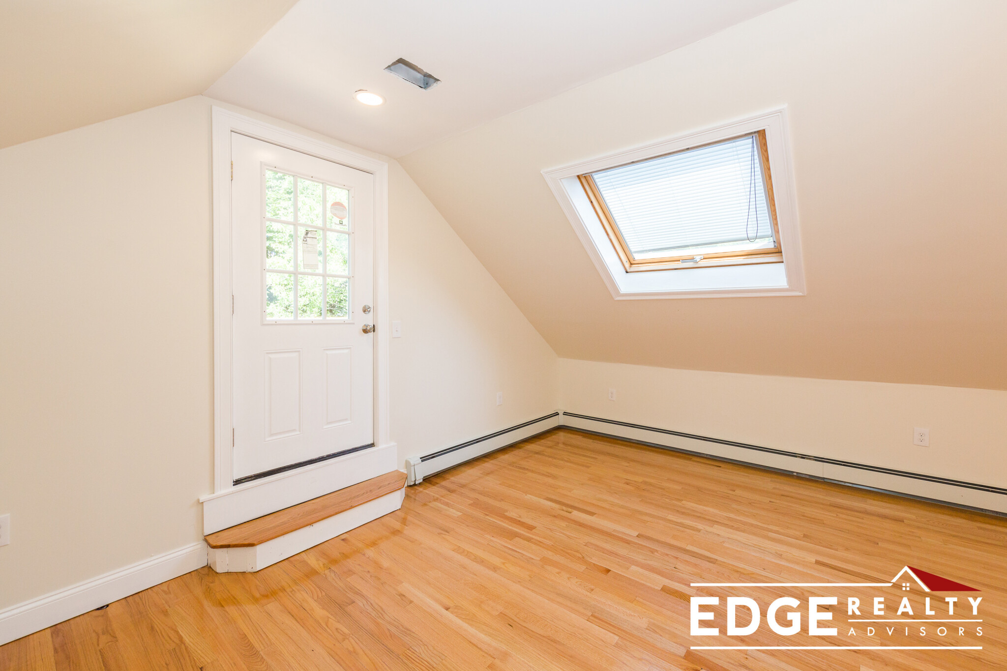 136 Monument St, Medford