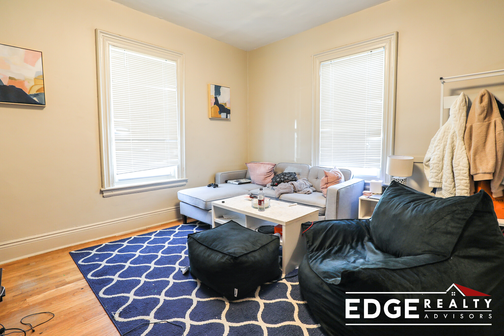3 bed, 2 bath apartment for rent at 17 Greylock Rd, Allston — photo 3 of 9