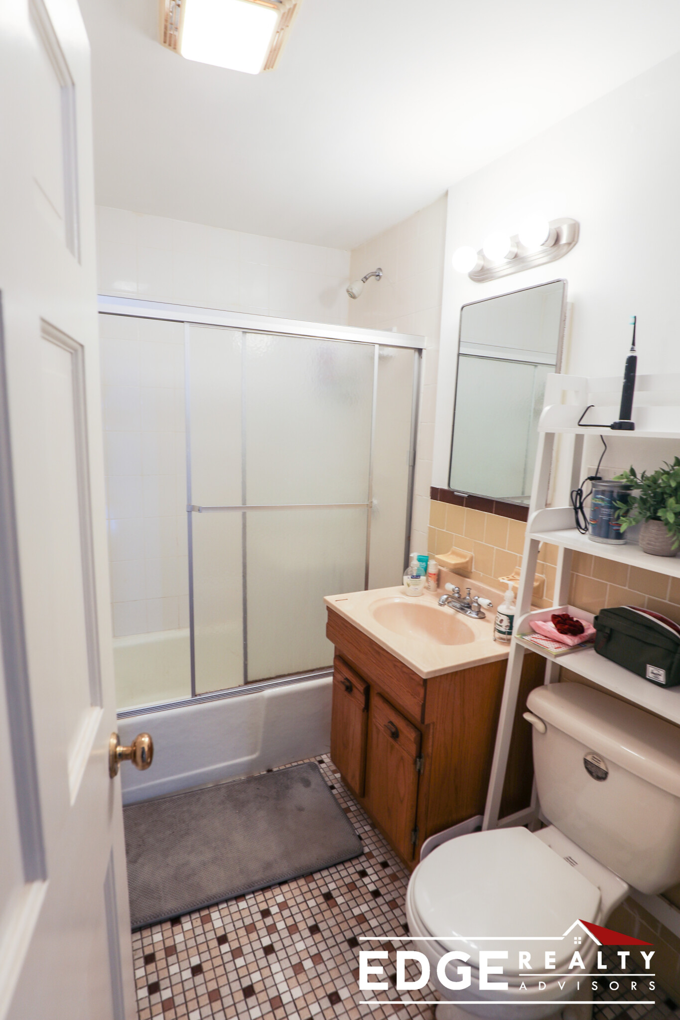 1 bed, 1 bath apartment for rent at 21 Lothrop St Unit 1, Brighton — photo 6 of 6