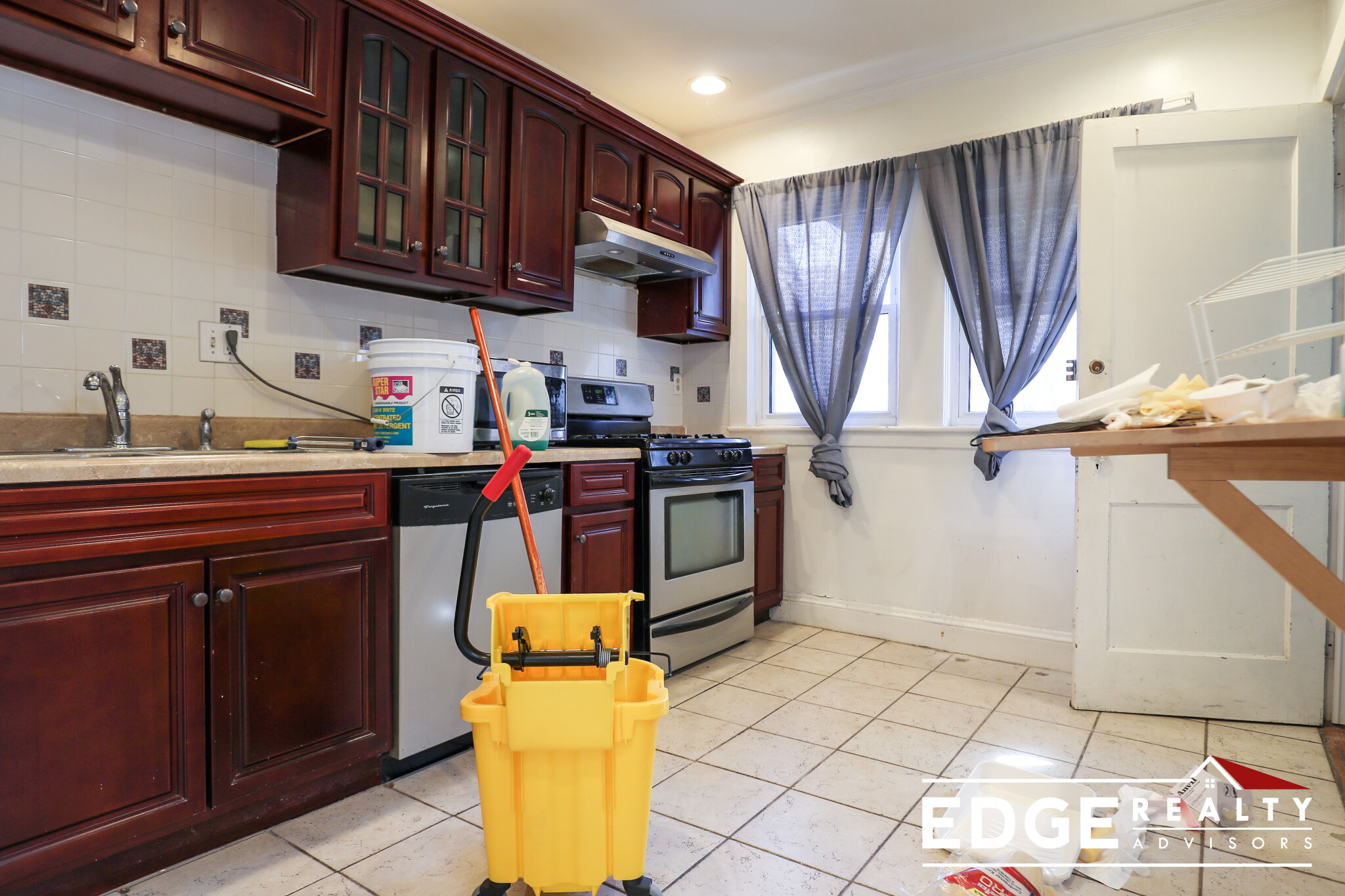 15 Greycliff Rd, Brighton