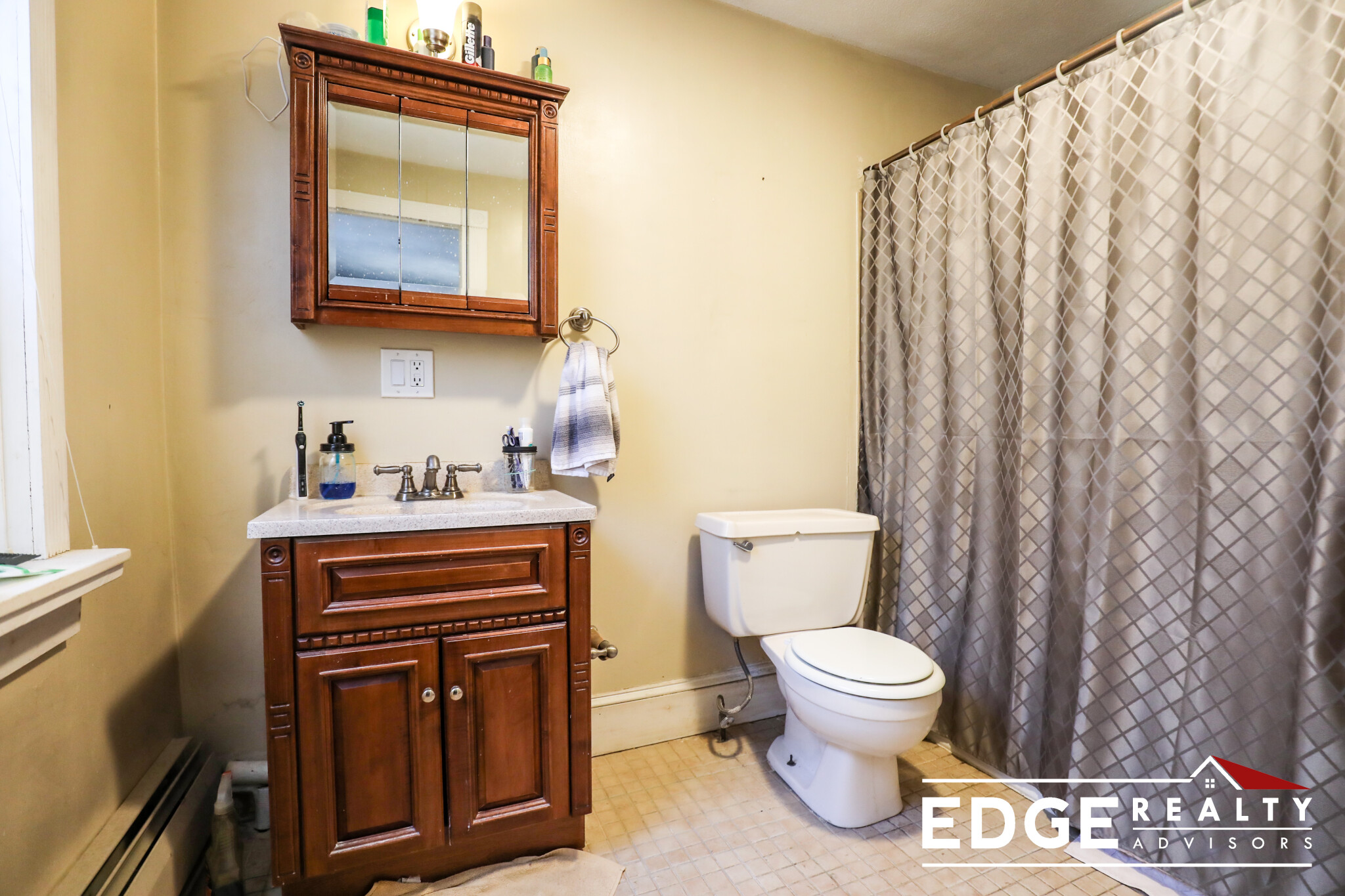 5 Cottage St, South Boston