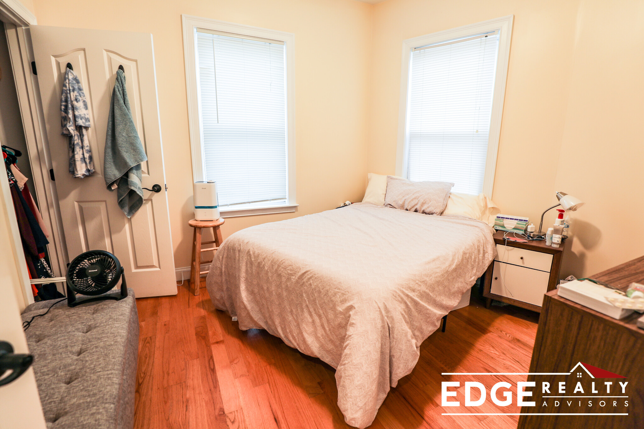 24 Armstrong St, Jamaica Plain