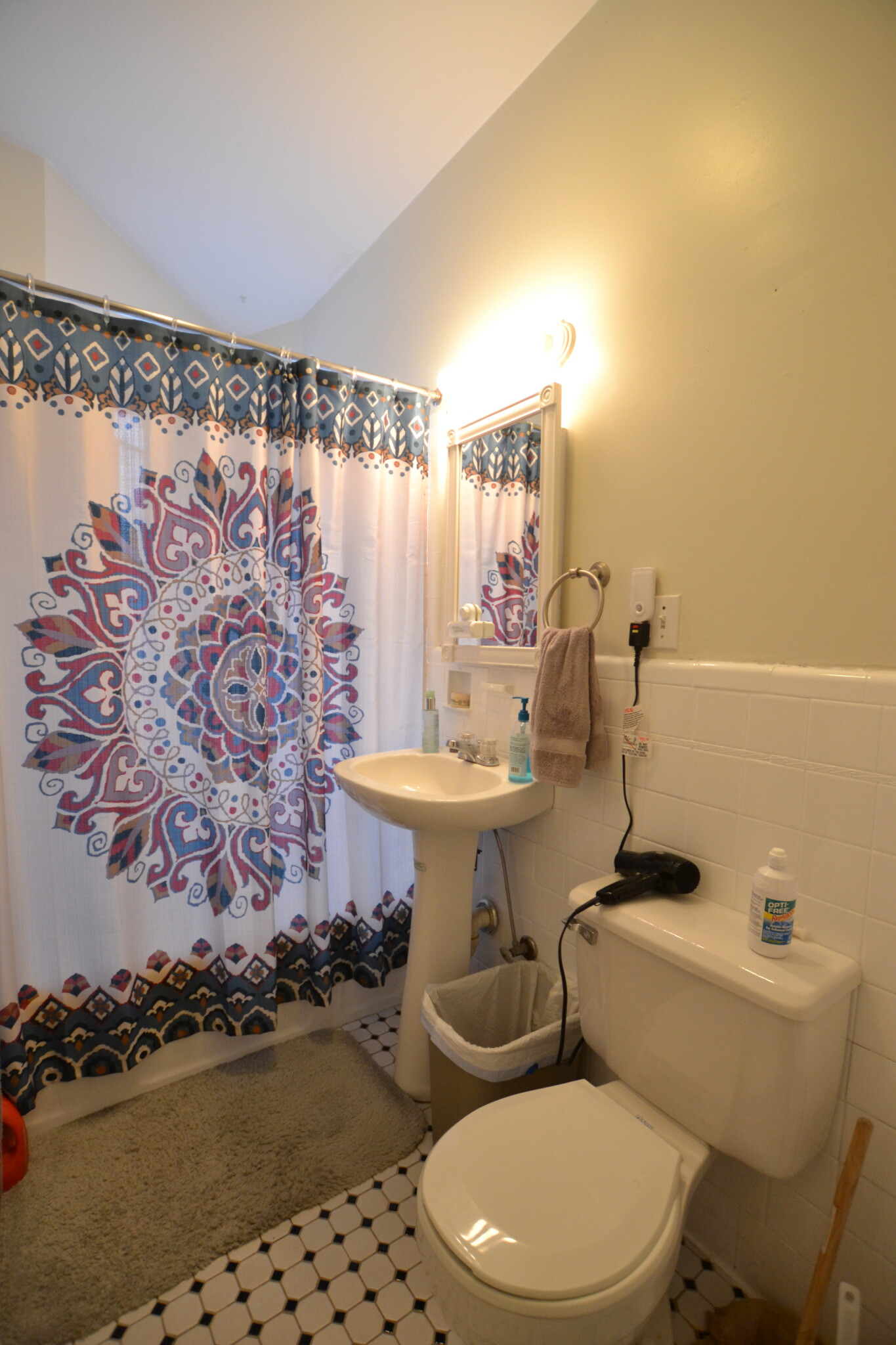 206 Chestnut Hill Ave, Brighton