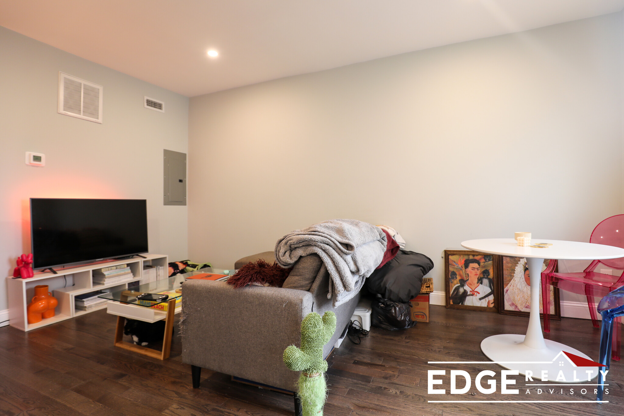 12 Cottage St, East Boston