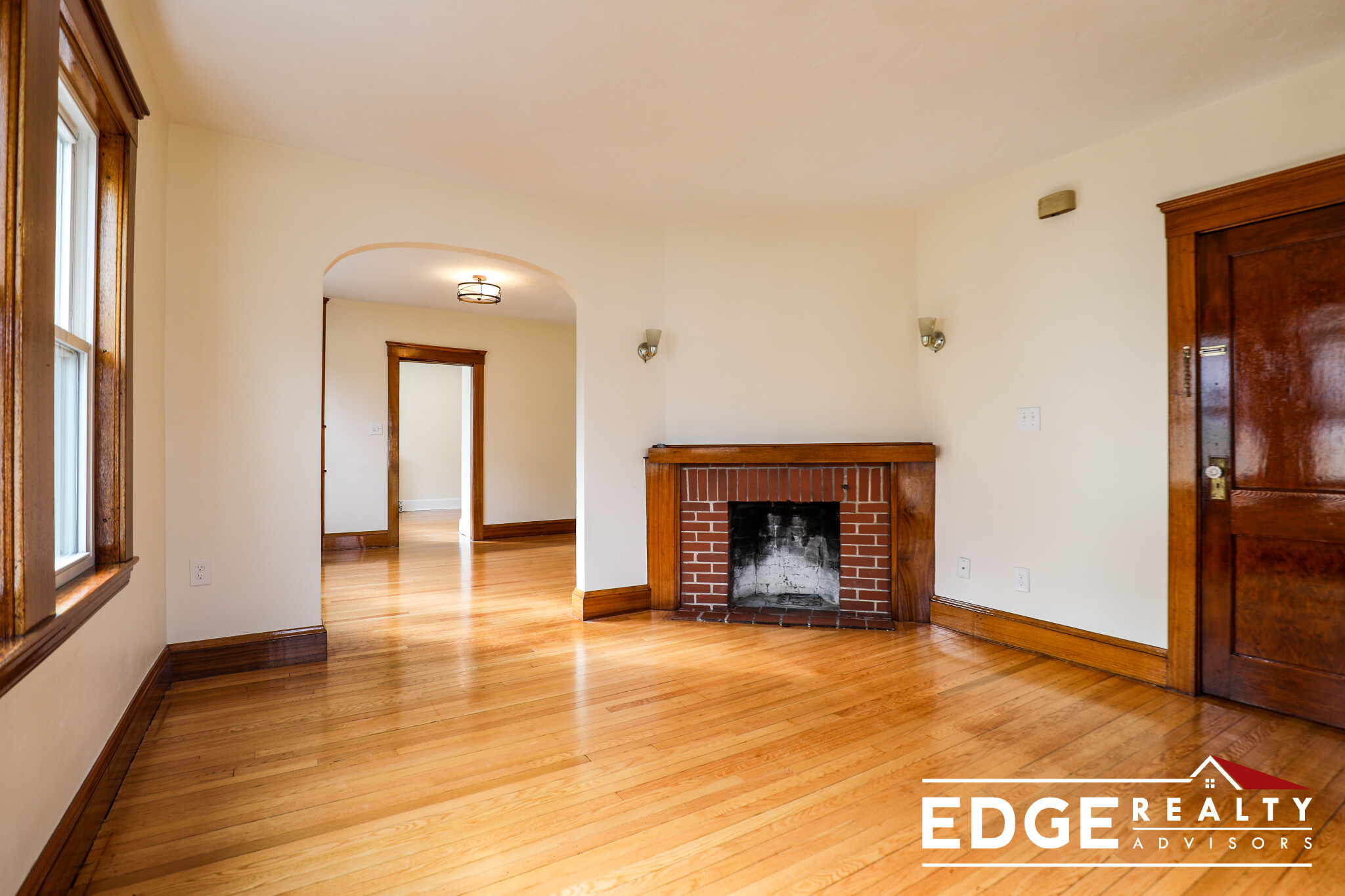 13 Derby Rd, Watertown