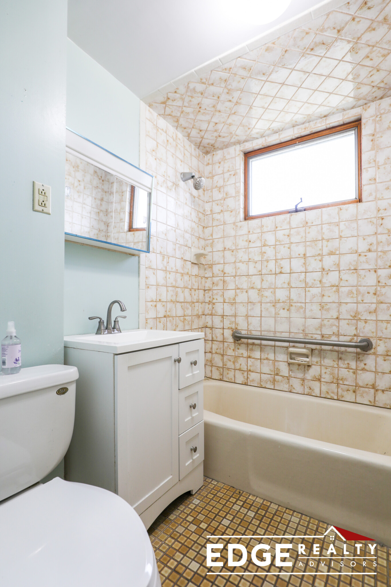 218 Maplewood St, Watertown