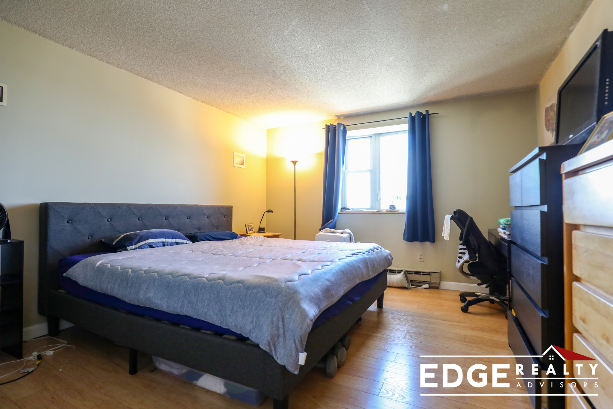 98 Beacon St, Ball Square