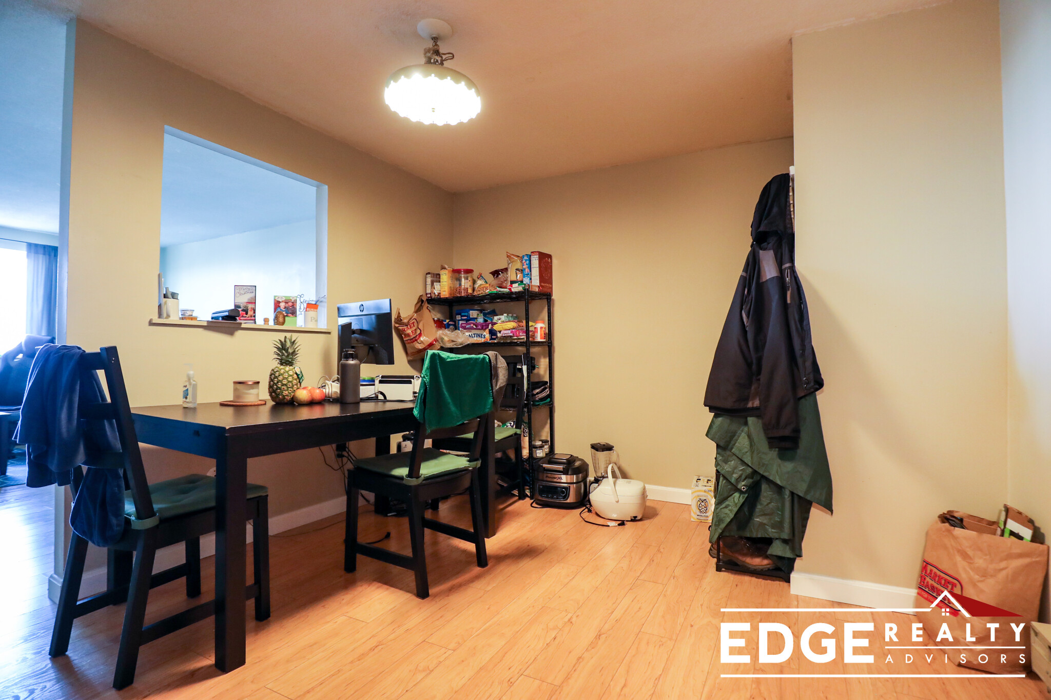 98 Beacon St, Ball Square