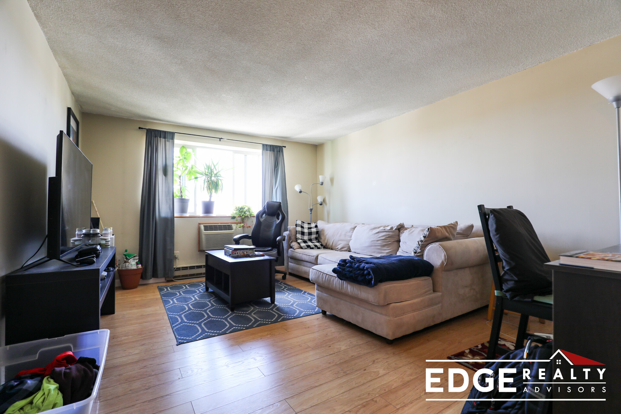 98 Beacon St, Ball Square