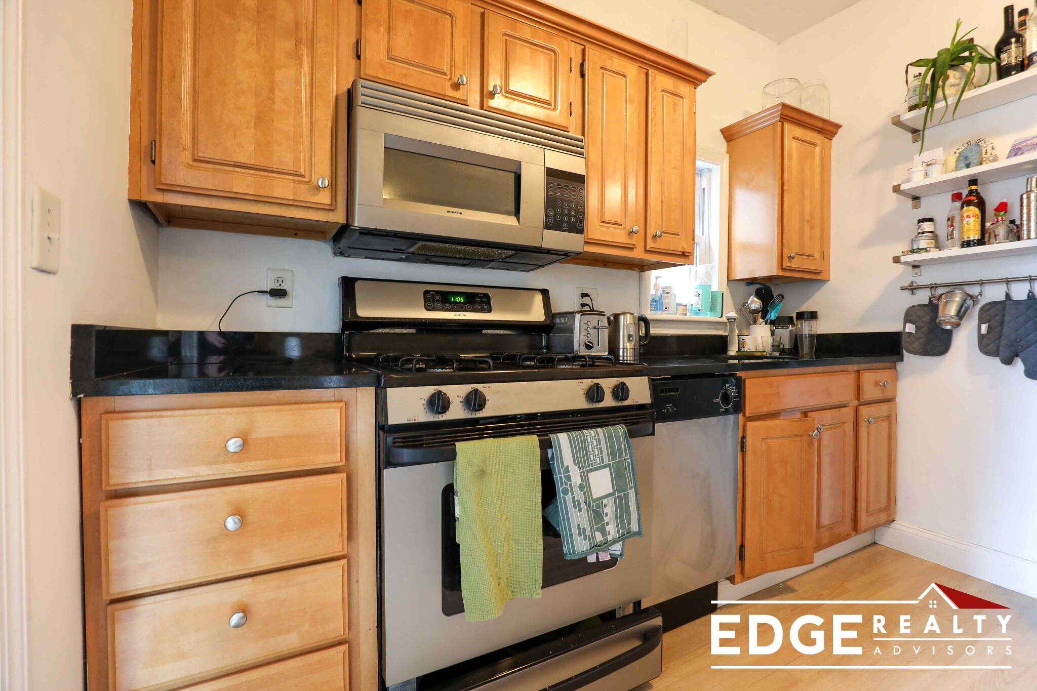 113 Bolton St, South Boston