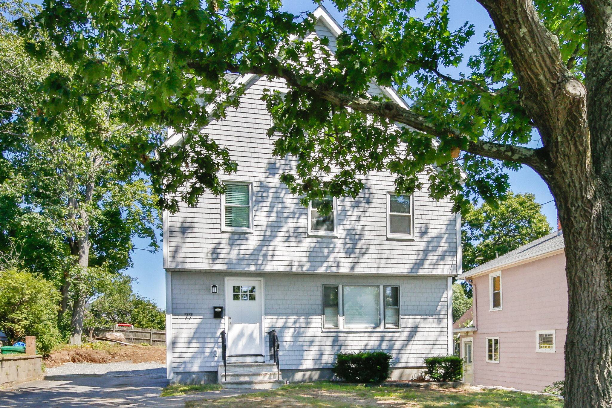 77 Rock Glen Rd, Medford