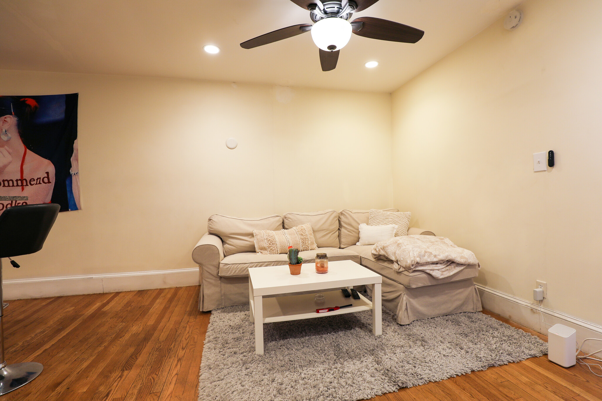 324 Saint Paul St, Longwood