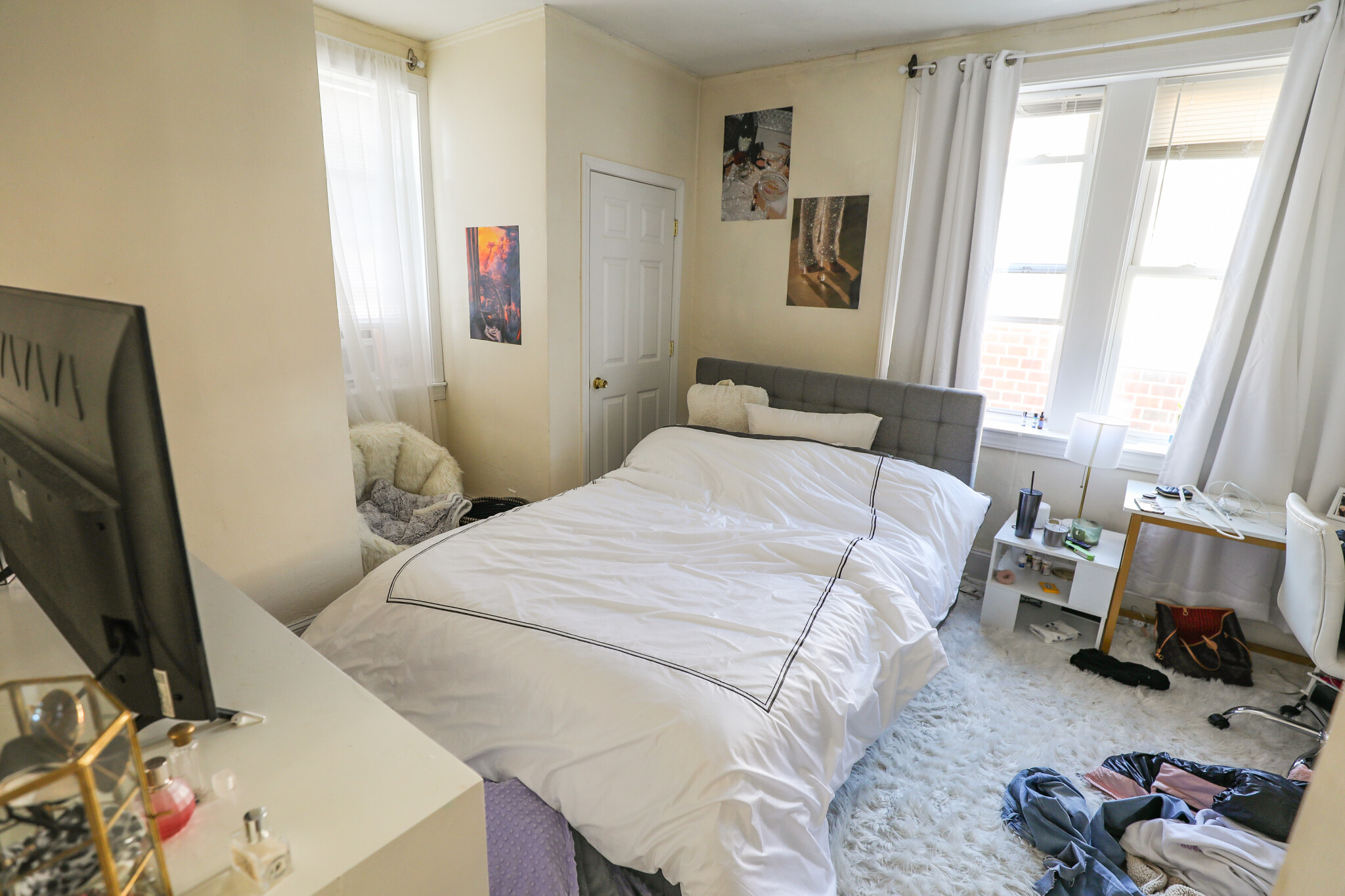 324 Saint Paul St, Longwood