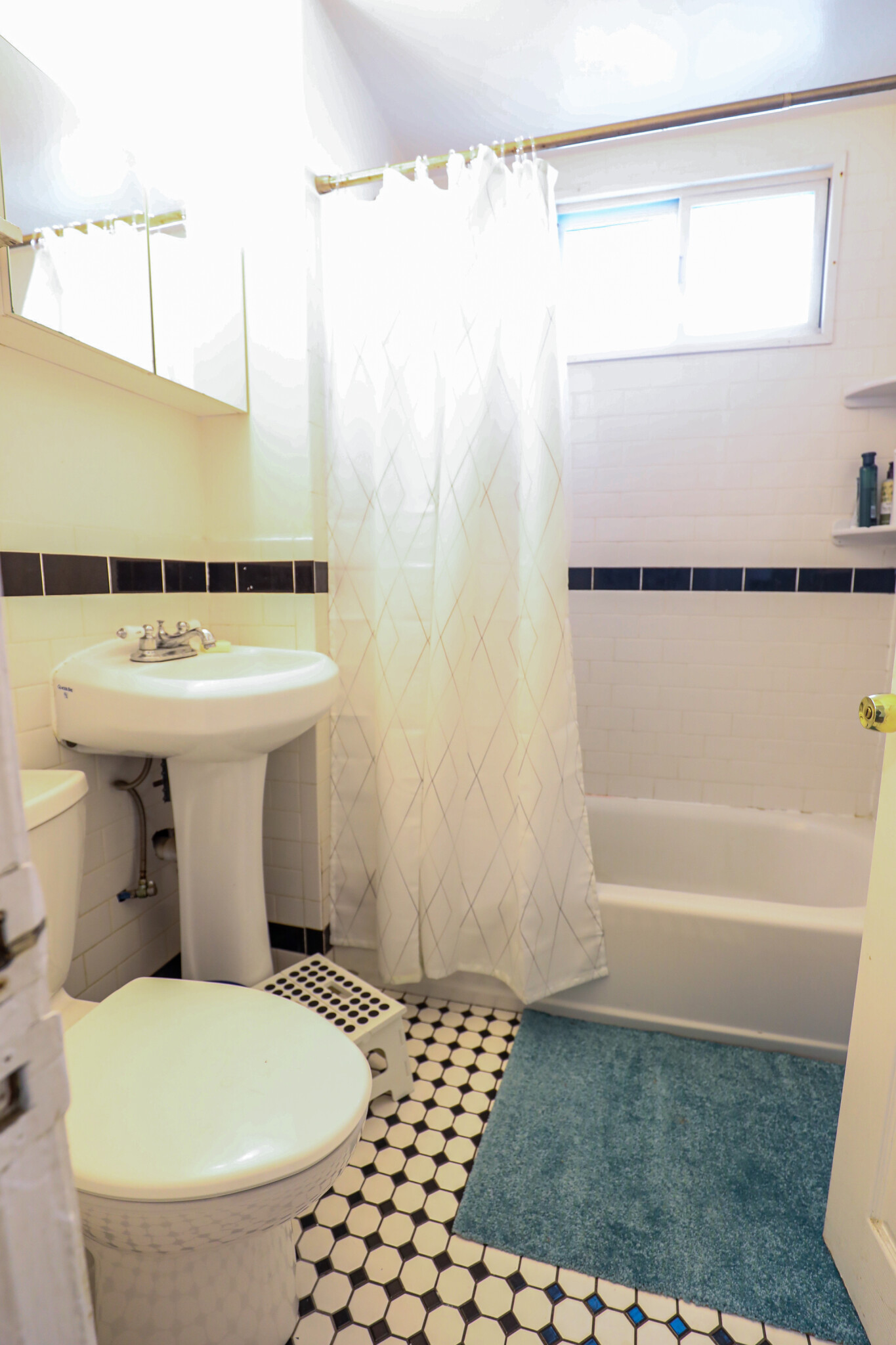 27 Pratt St, Allston