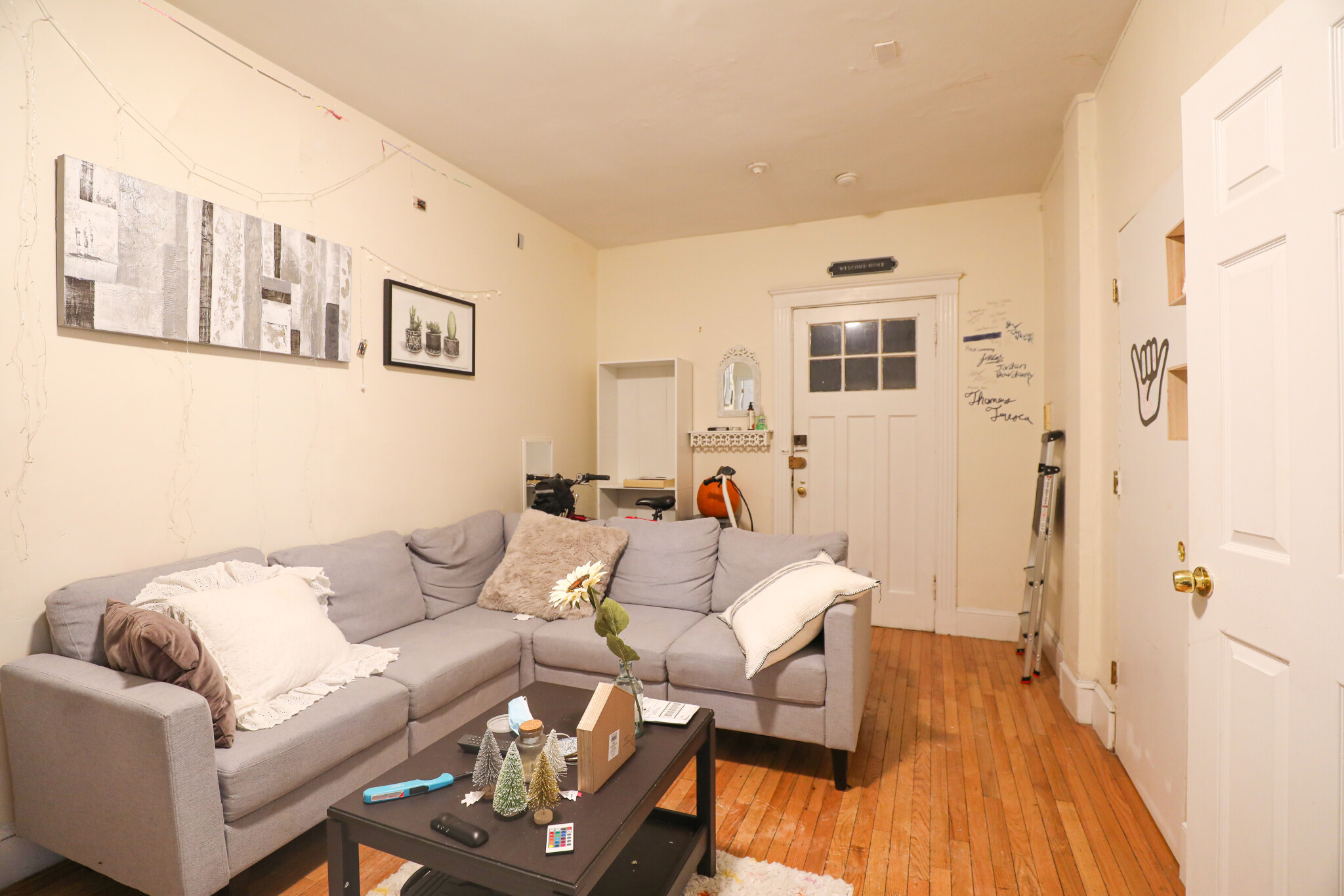 322 Saint Paul St, Longwood