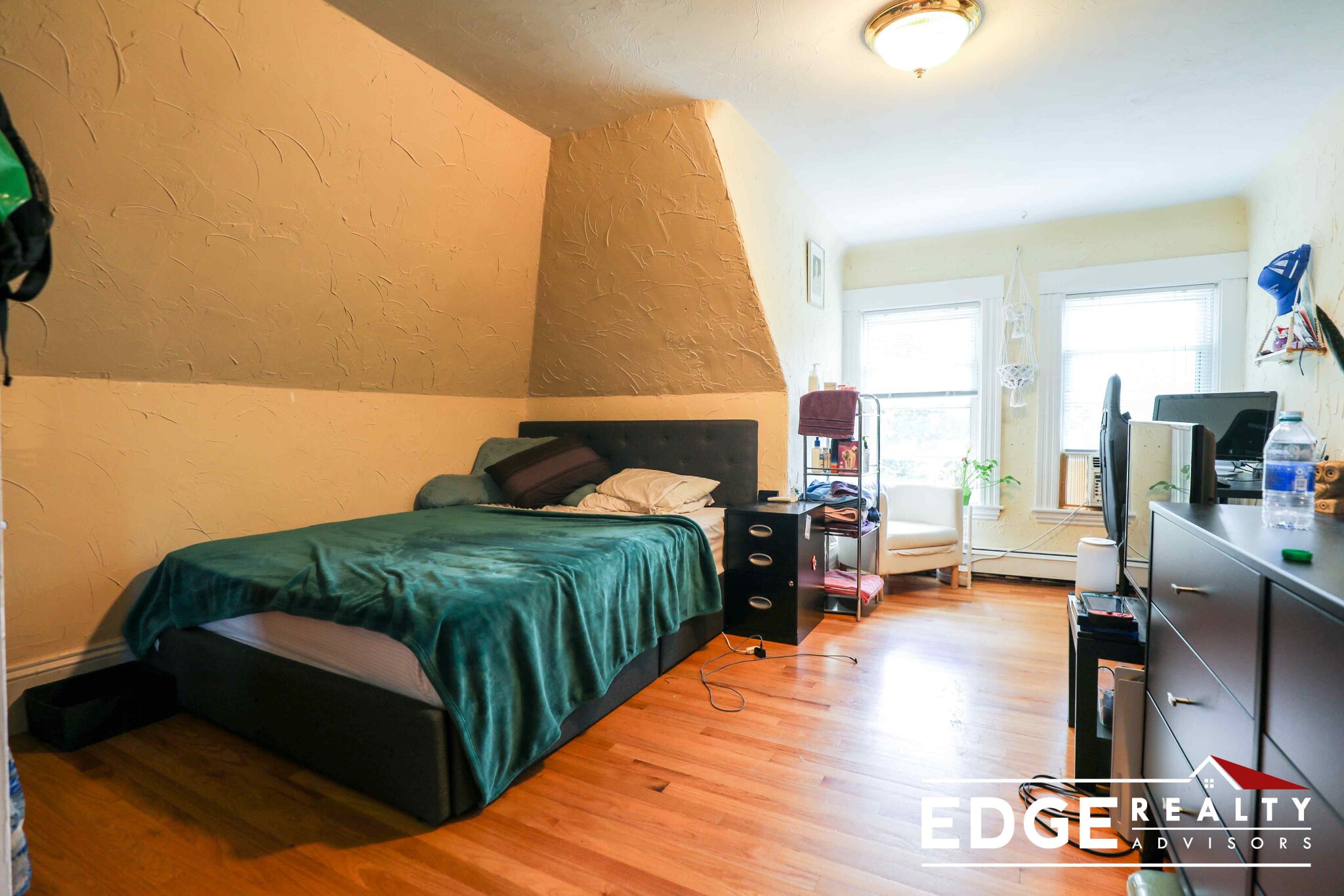 19 Falkland St, Brighton