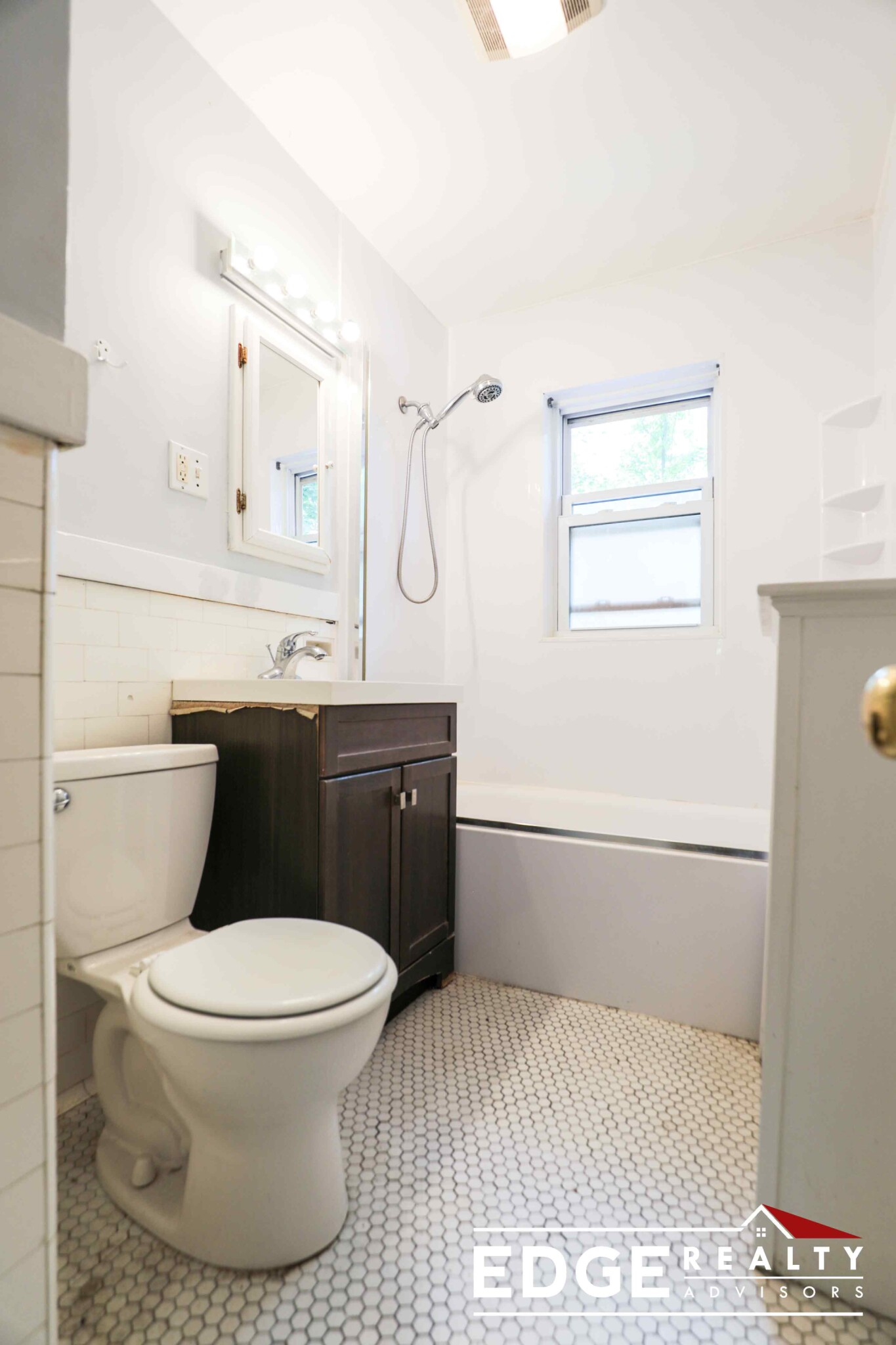 14 Athelstane Rd, Newton