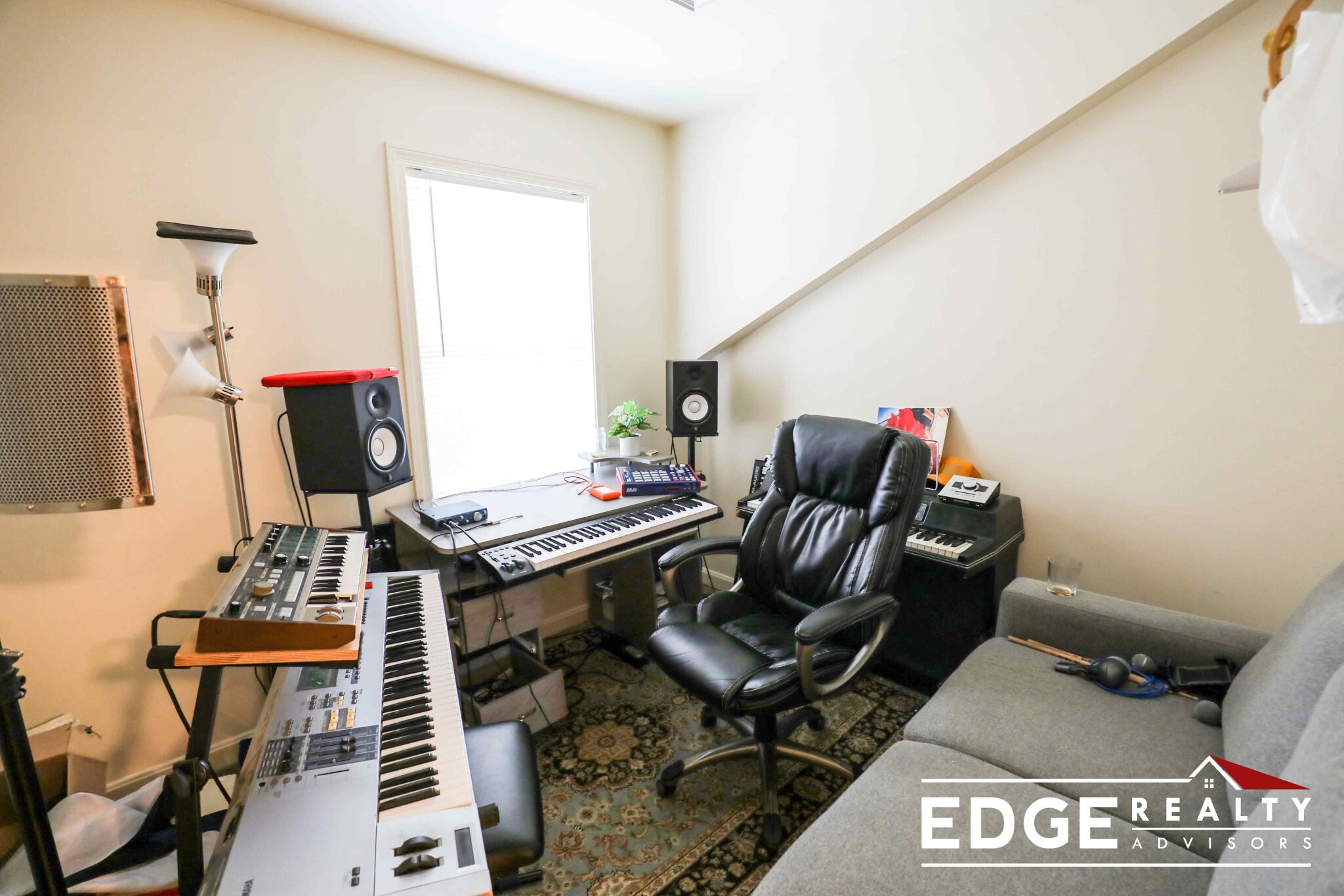 34 Raymond St, Allston