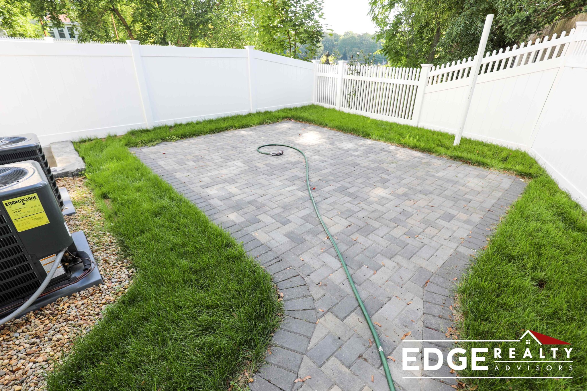 23 Molloy St, Watertown