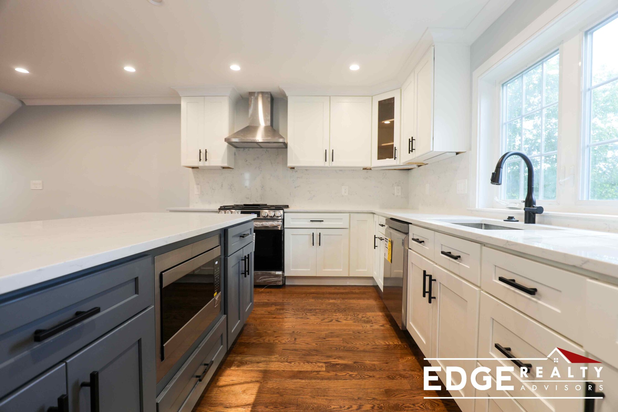 23 Molloy St, Watertown