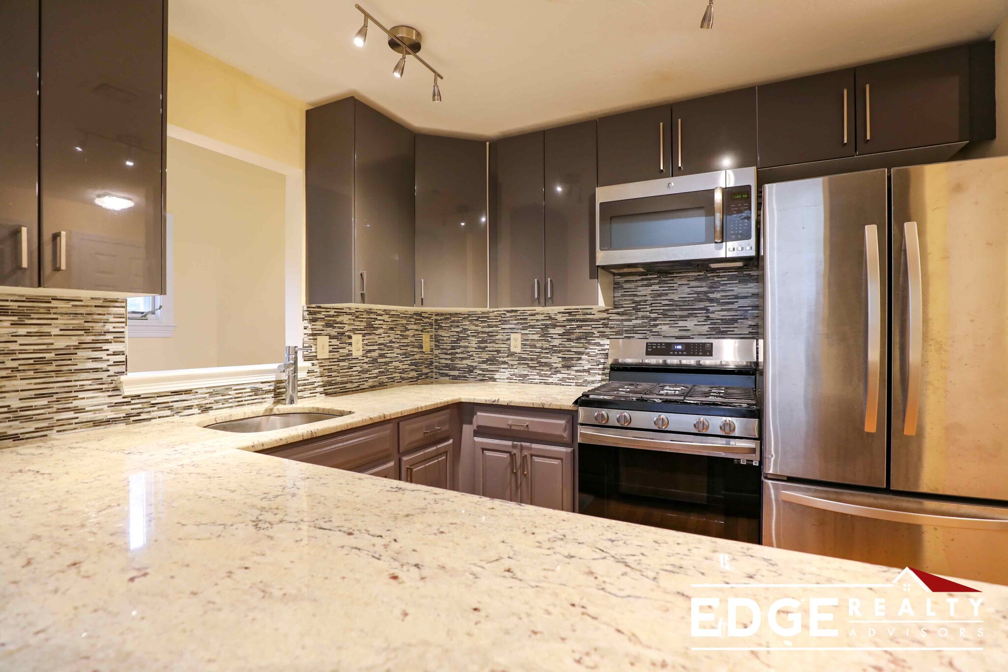 44 Russell Pl, Arlington