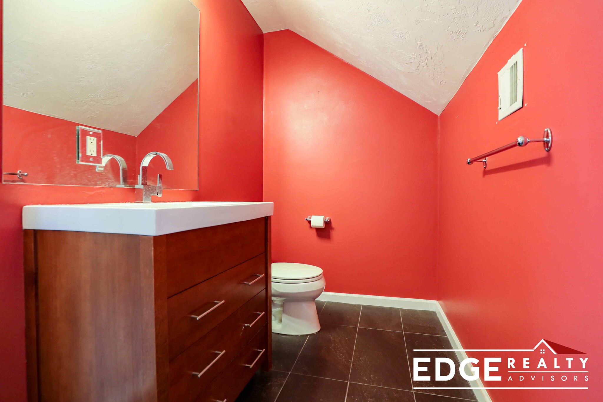 44 Russell Pl, Arlington