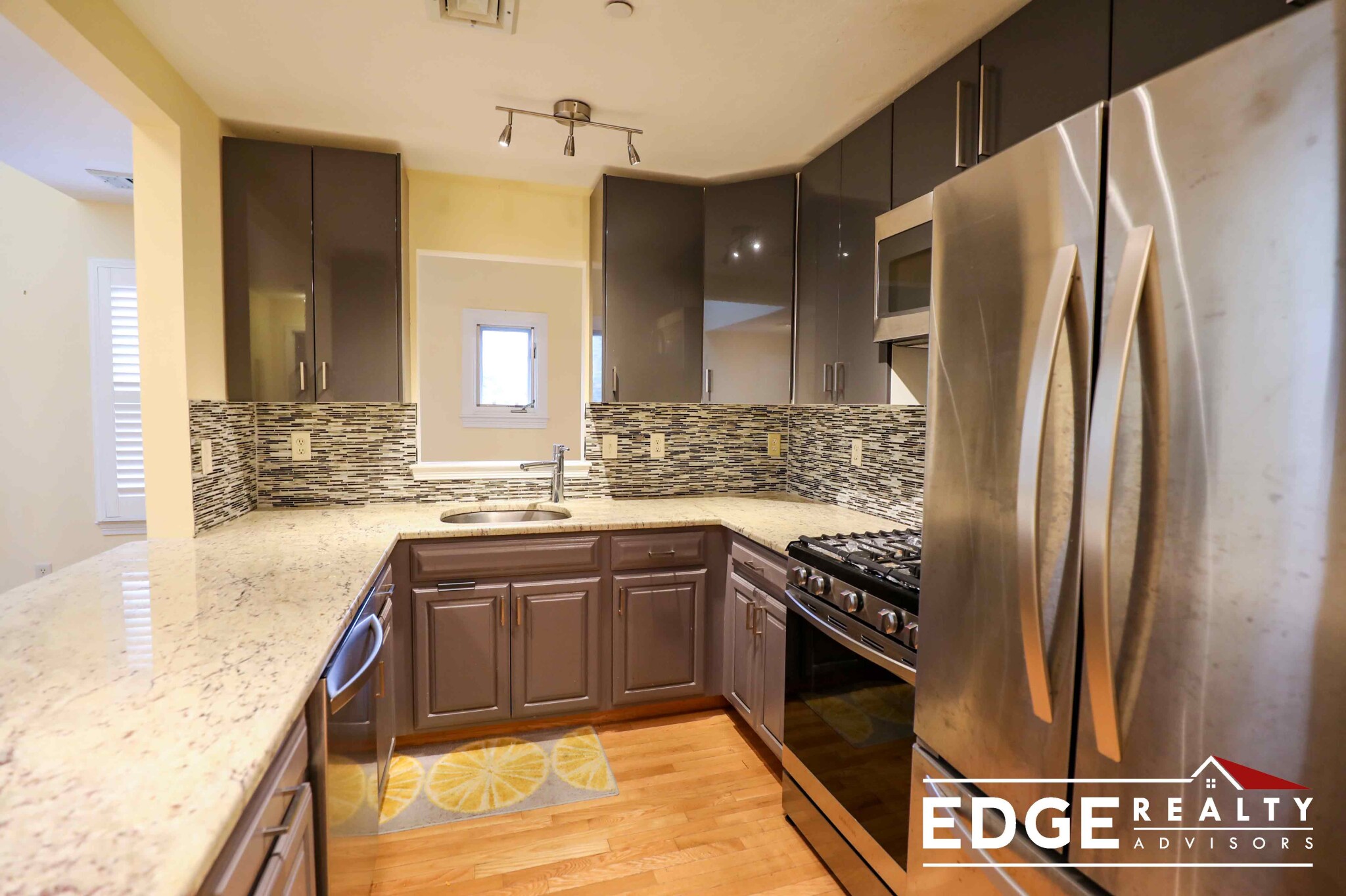 44 Russell Pl, Arlington