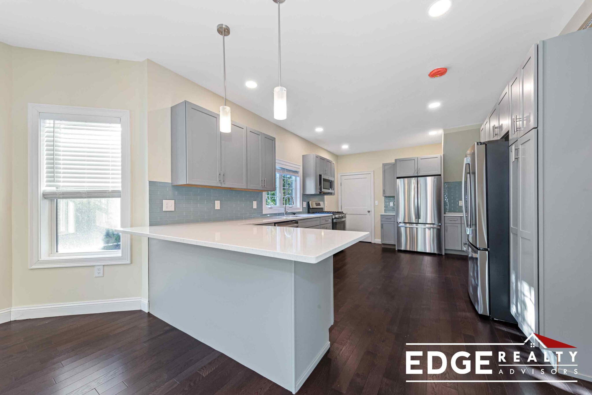 62 Bradbury Ave, Medford