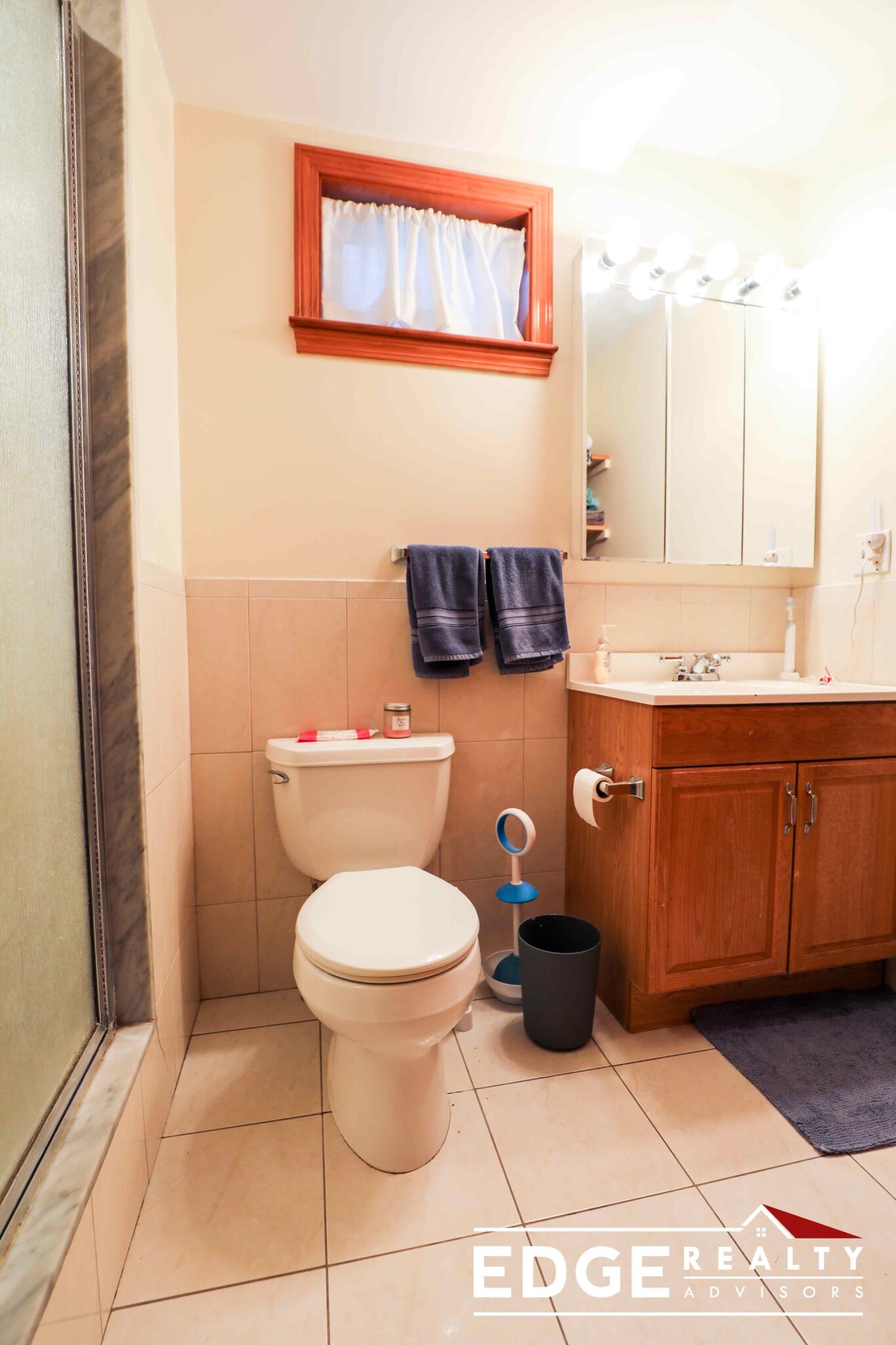 2 Oneil Pl, Brighton