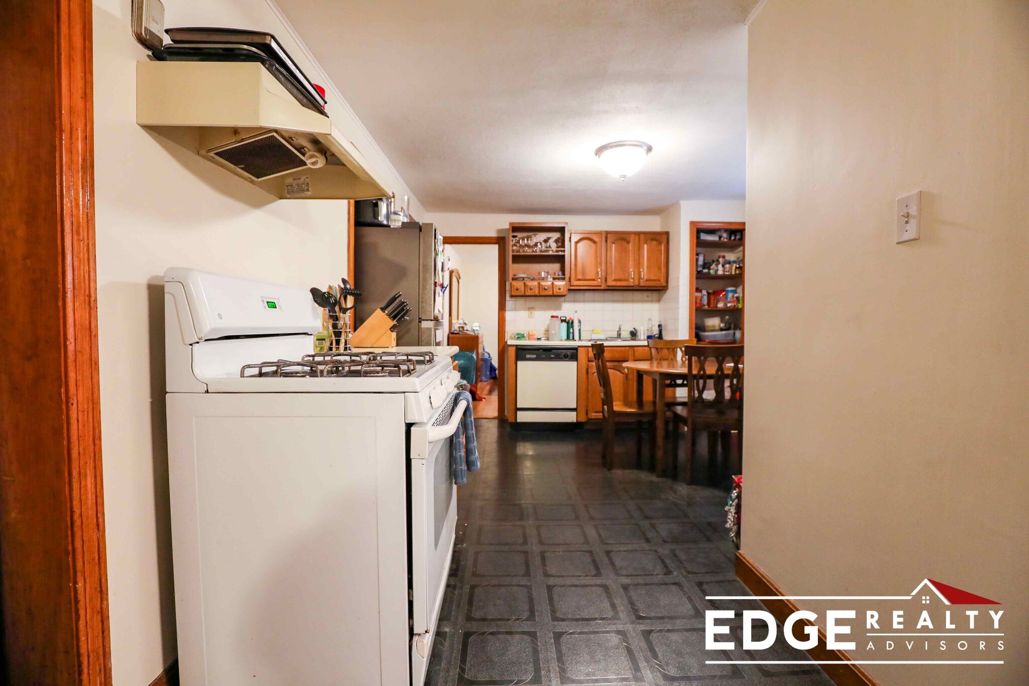 2 Oneil Pl, Brighton