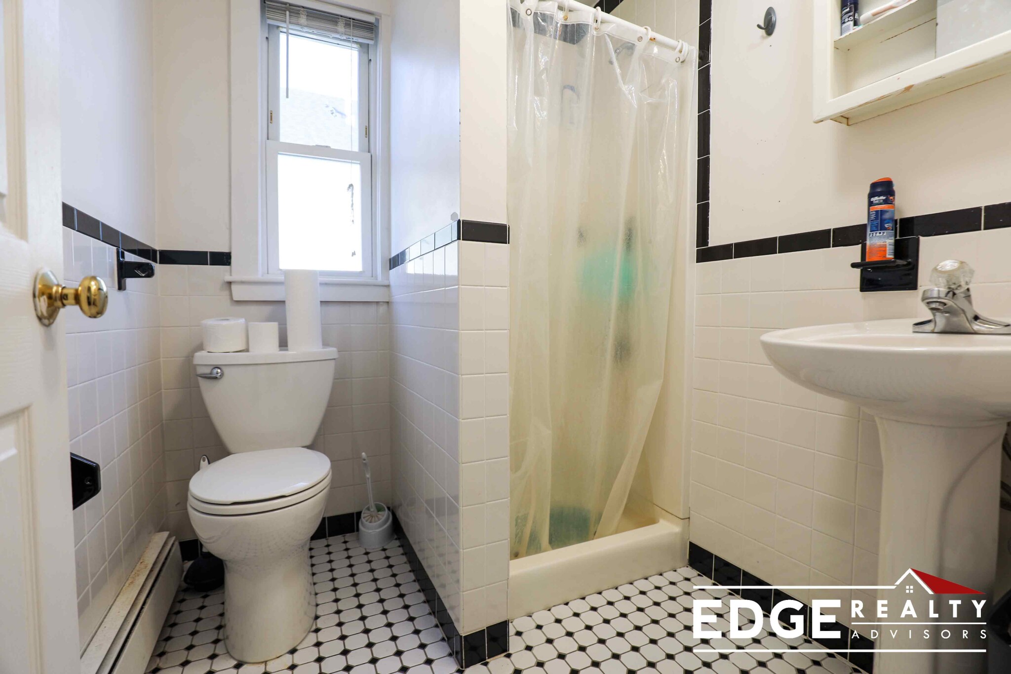 37 Union St, East Watertown